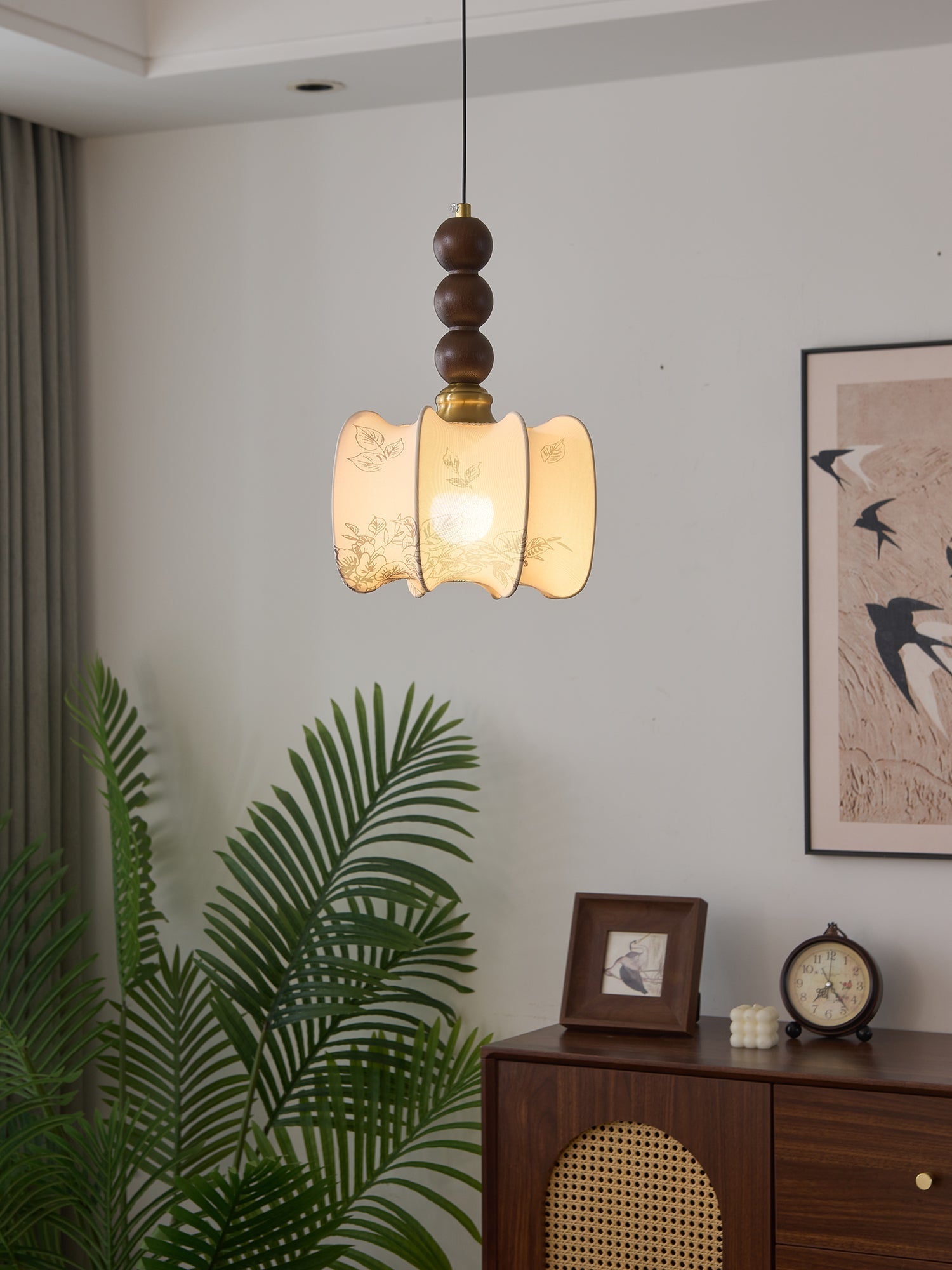 Eloria Pendant Light - Blowlighting
