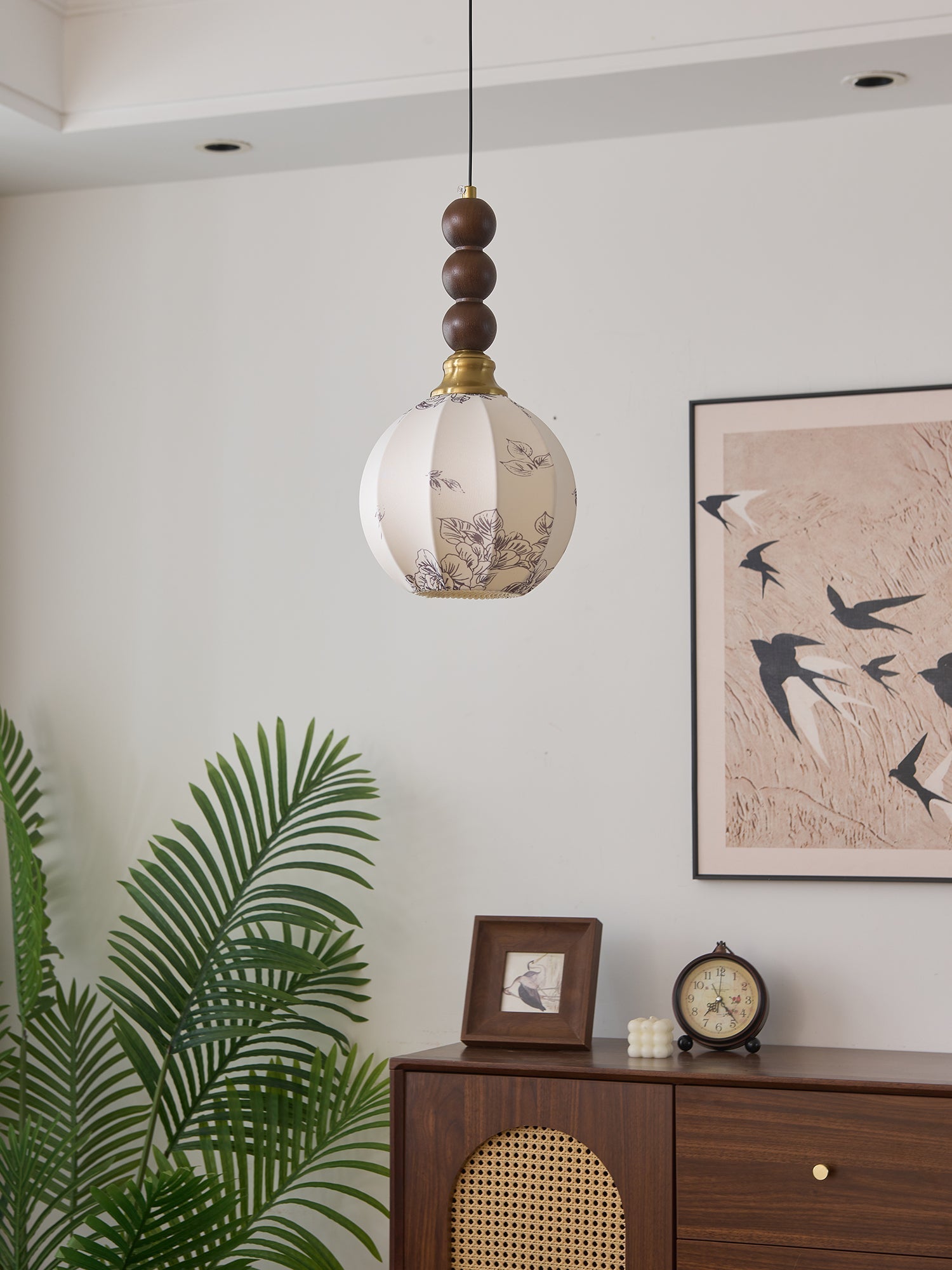 Eloria Pendant Light - Blowlighting