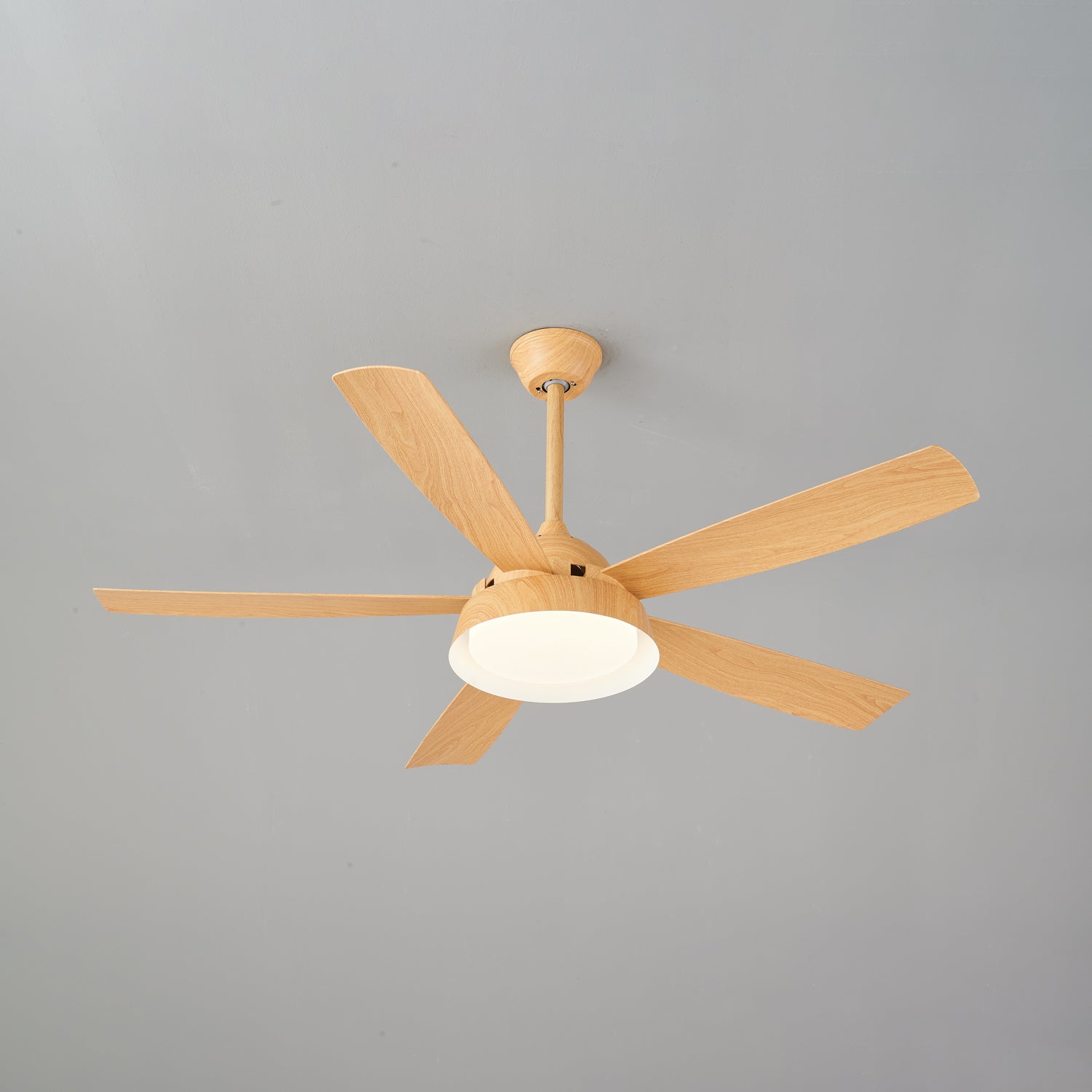Ventilatore da soffitto Orvino con luce effetto legno, con altri mobili