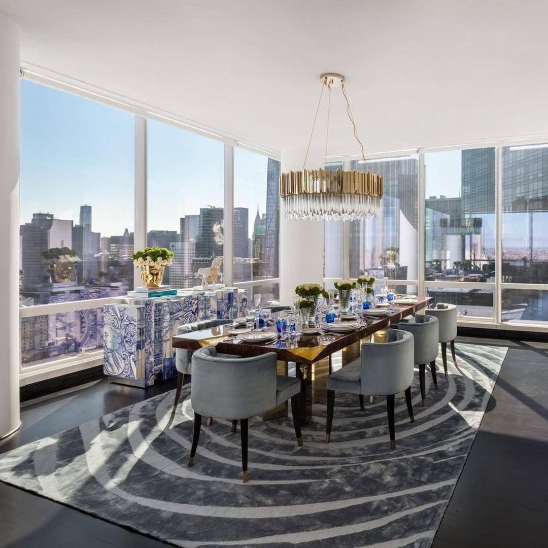 Empire Chandelier - Blowlighting