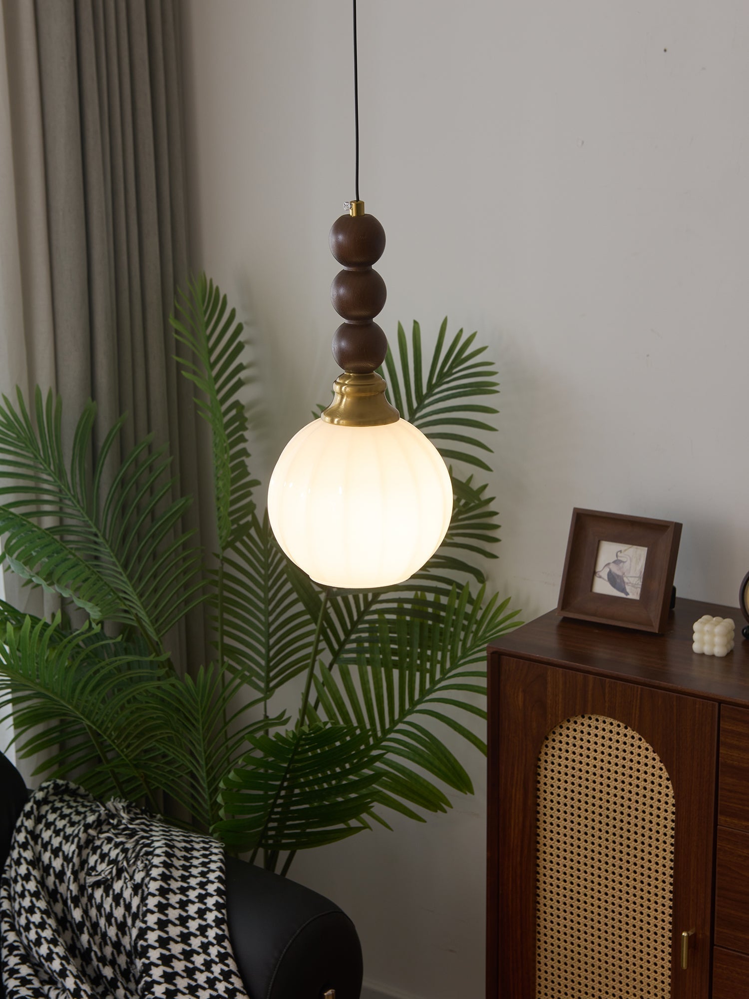 Evandra Pendant Light - Blowlighting