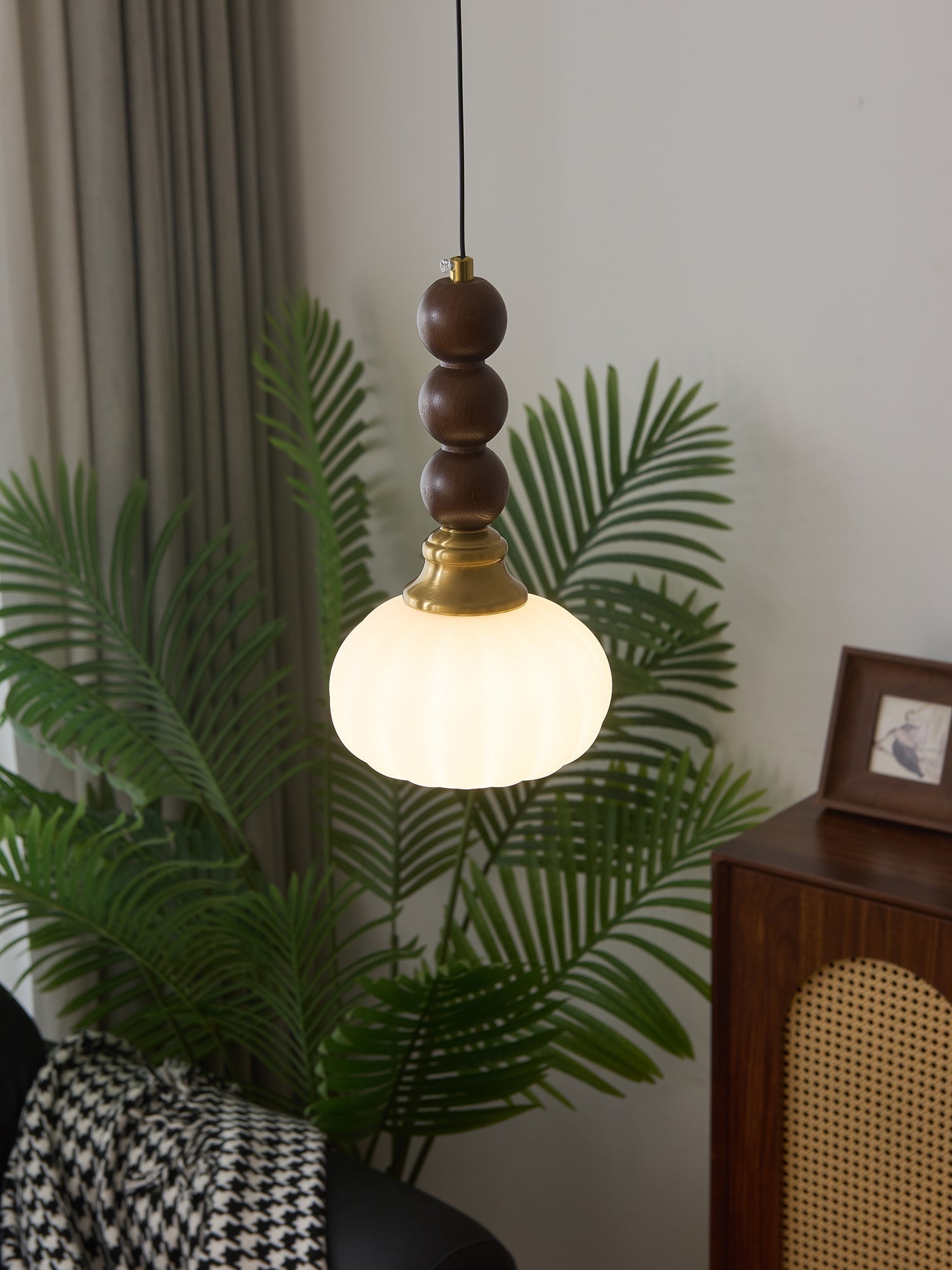 Evandra Pendant Light - Blowlighting