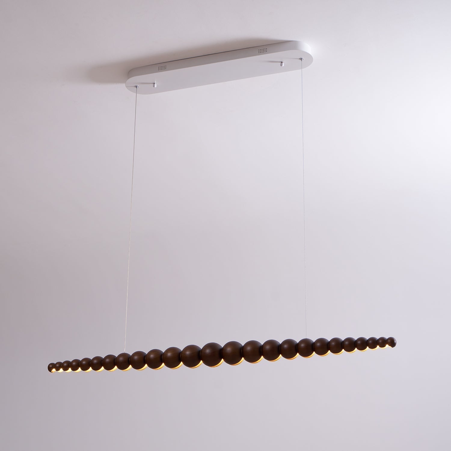 Muto Lampadario in Legno con Perle