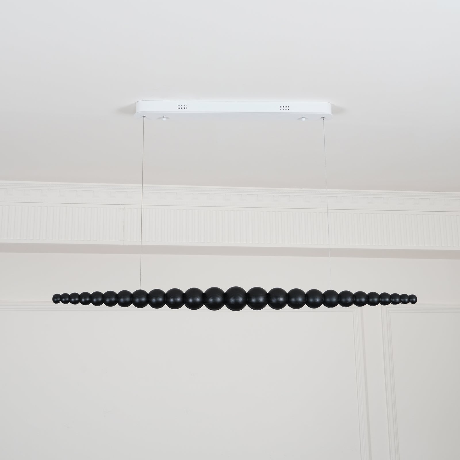 Muto Lampadario in Legno con Perle