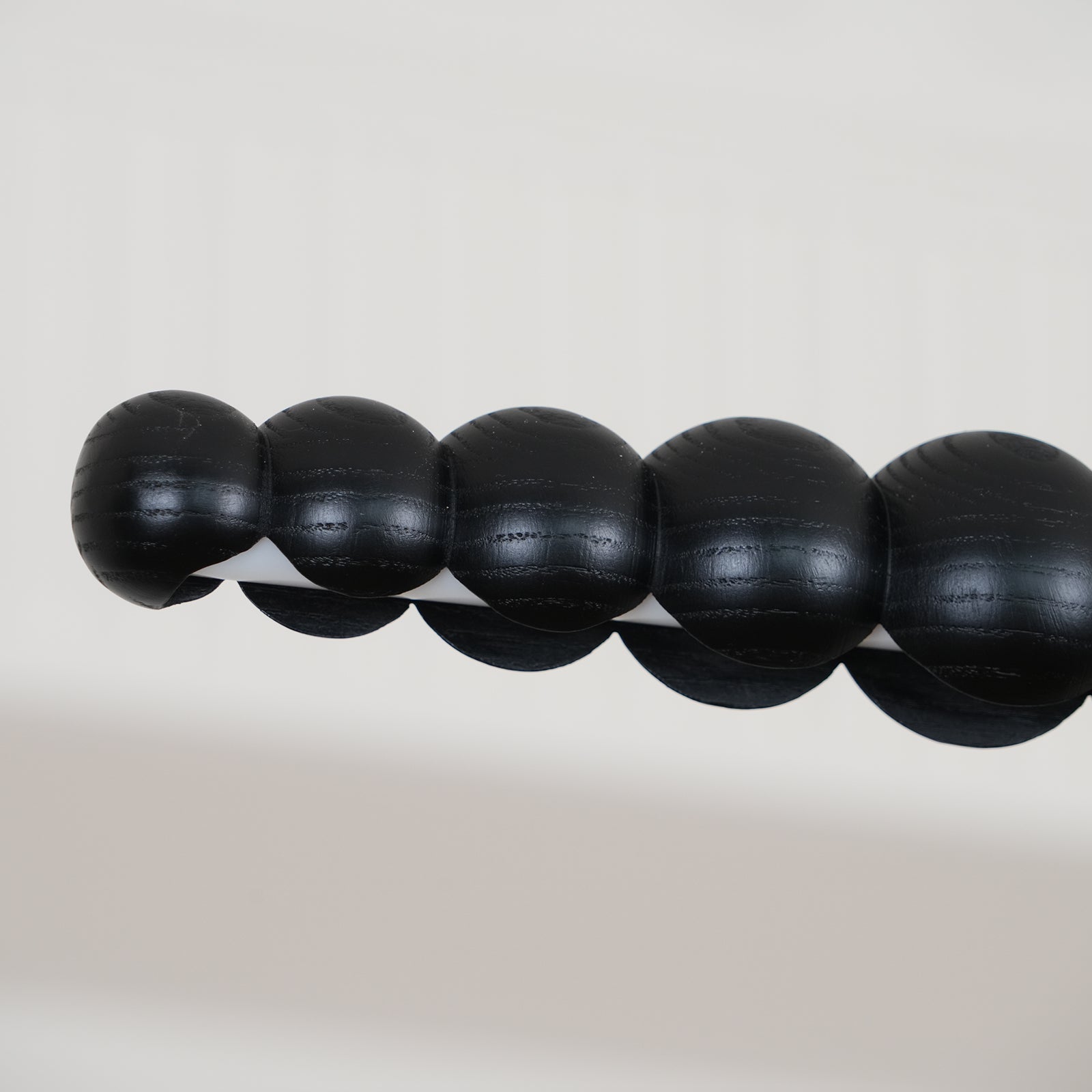 Muto Lampadario in Legno con Perle