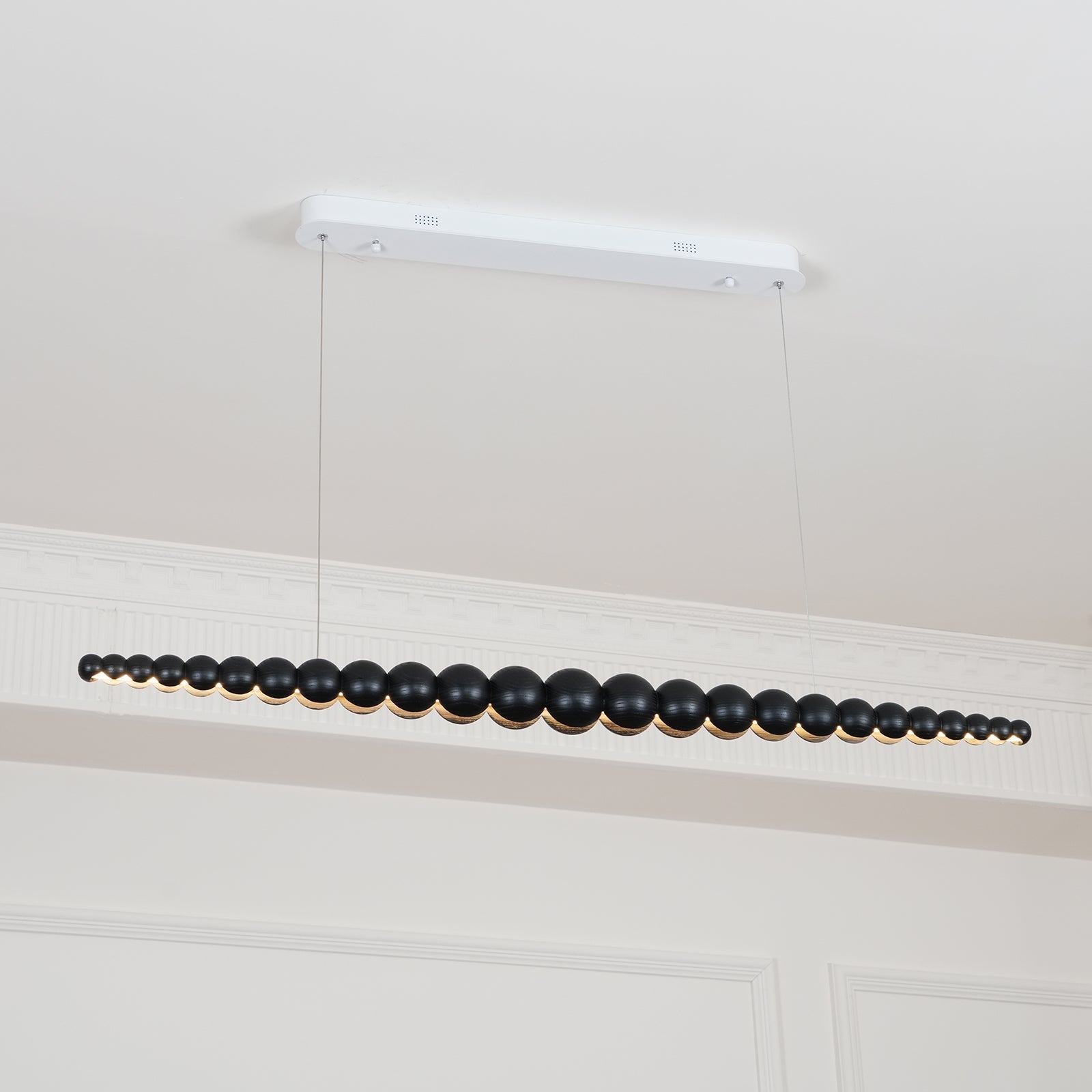 Muto Lampadario in Legno con Perle