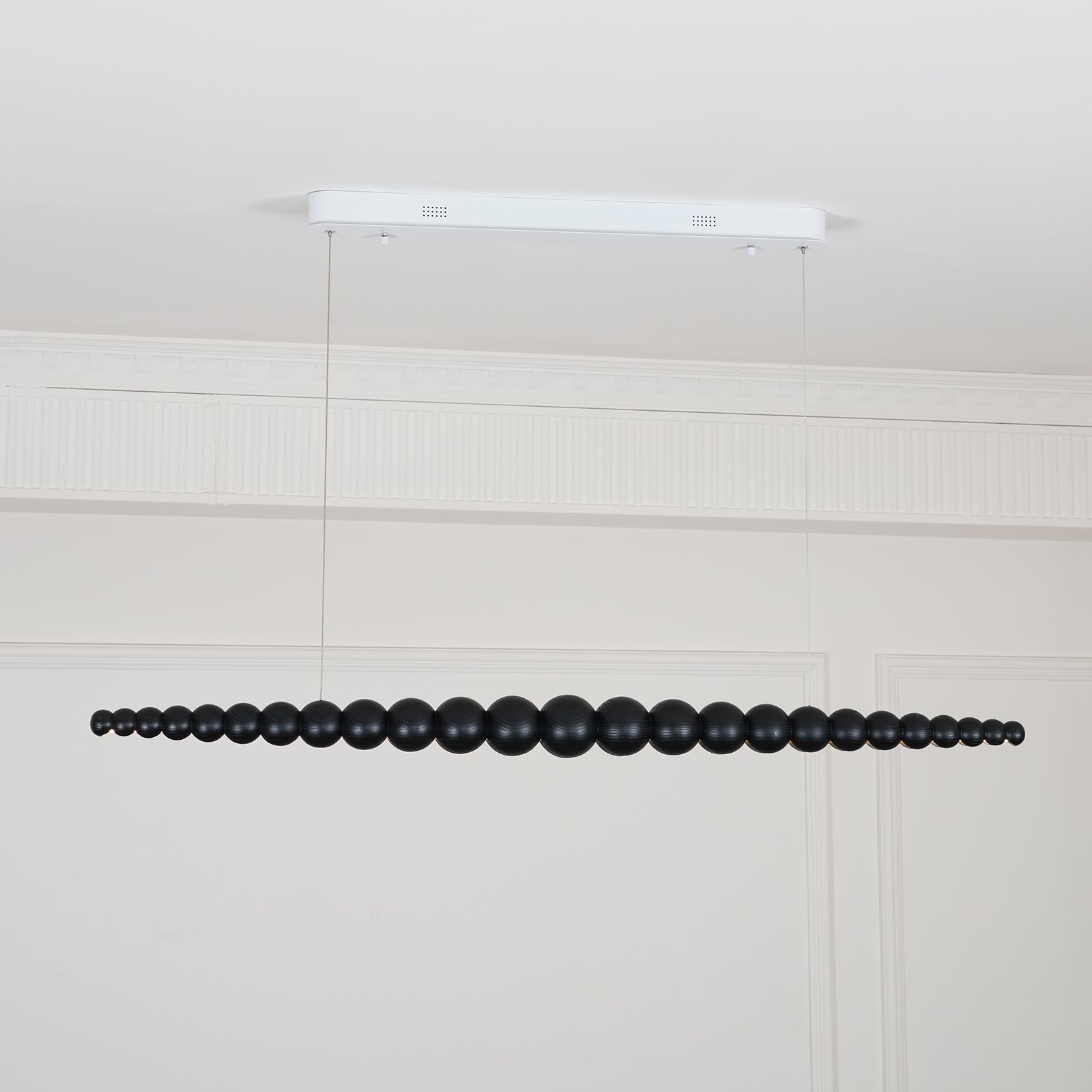 Muto Lampadario in Legno con Perle
