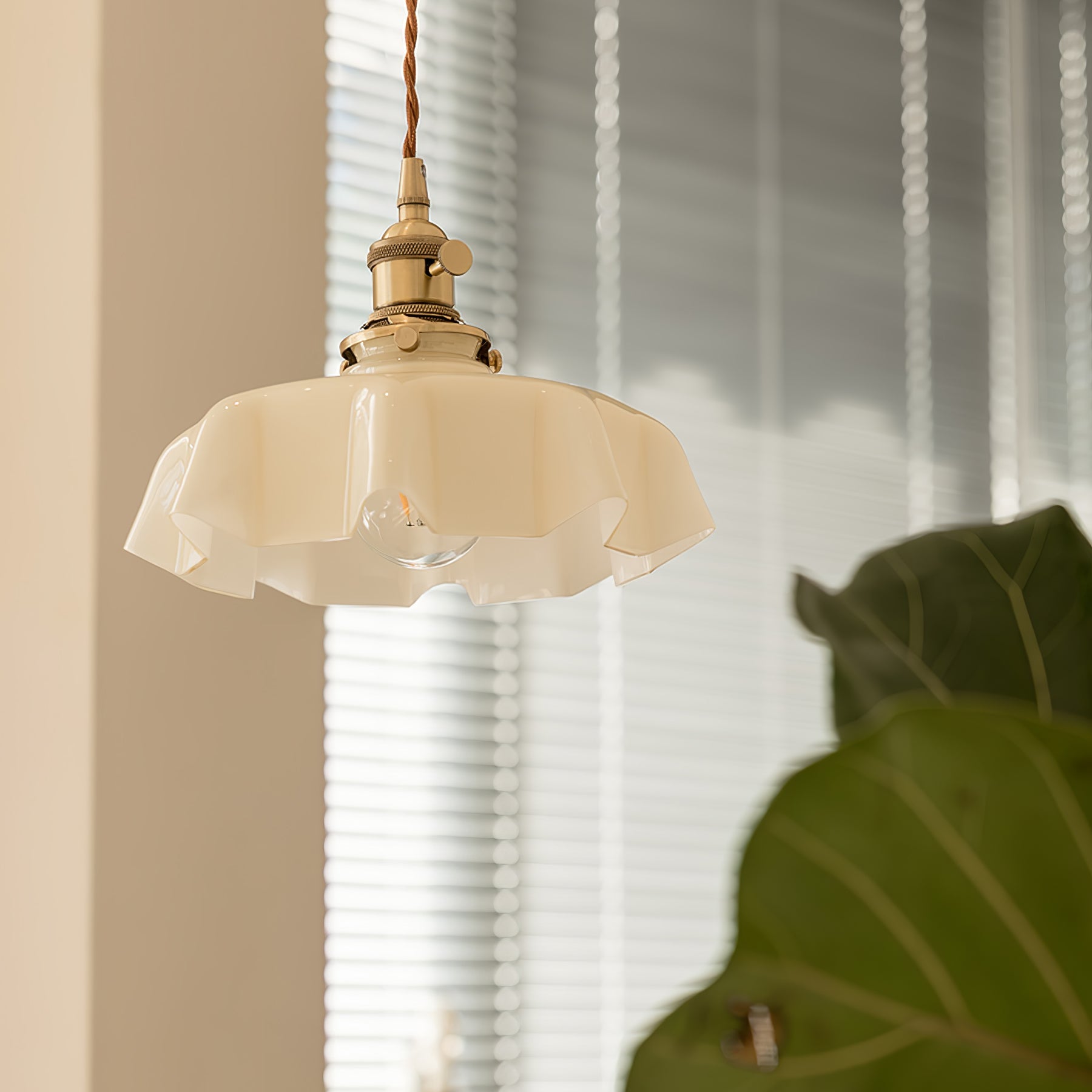 Aria Lampada a Sospensione Stile Rustico con Paralume Increspato