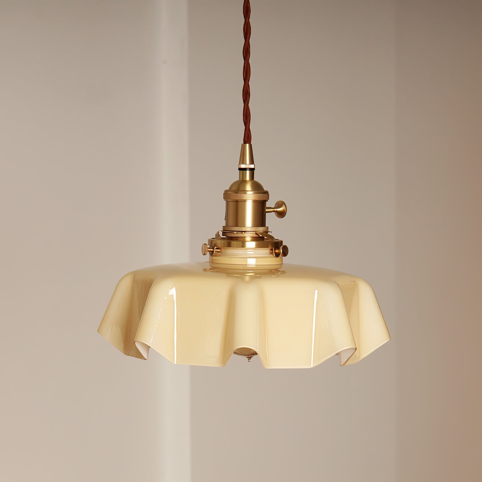 Aria Lampada a Sospensione Stile Rustico con Paralume Increspato