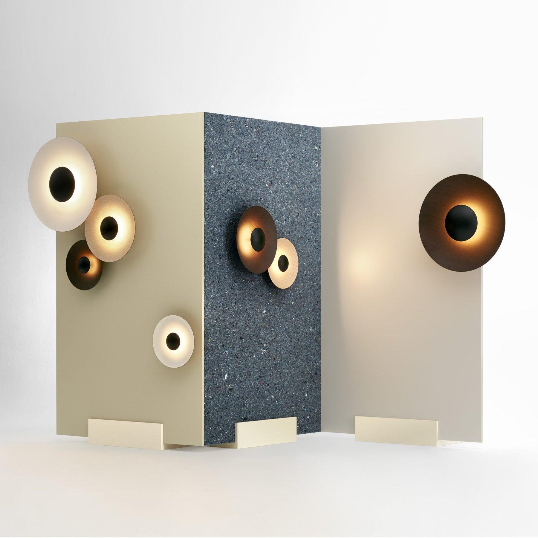 Simplicity Glow Wall Light - Blowlighting