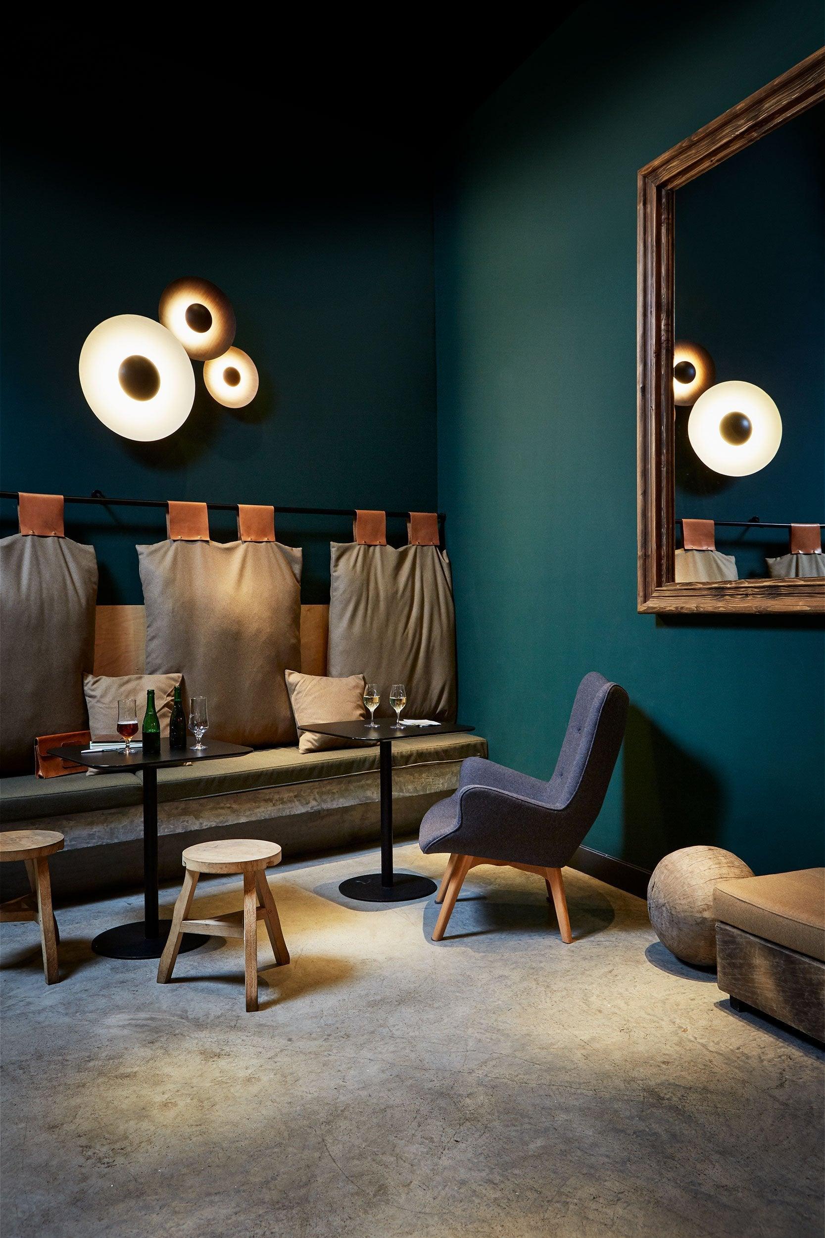 Simplicity Glow Wall Light - Blowlighting