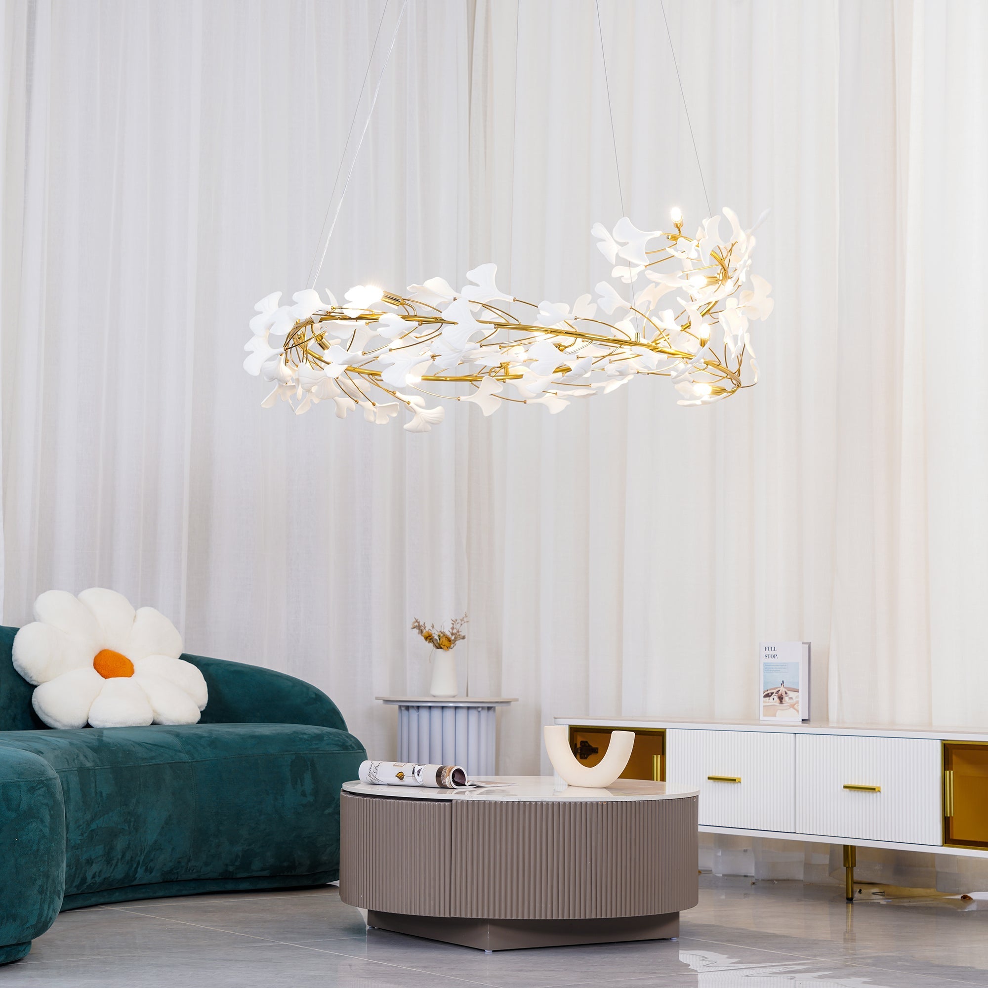 Olivia Lampadario moderno a LED dorato GinkLuxe, metallo e ceramica