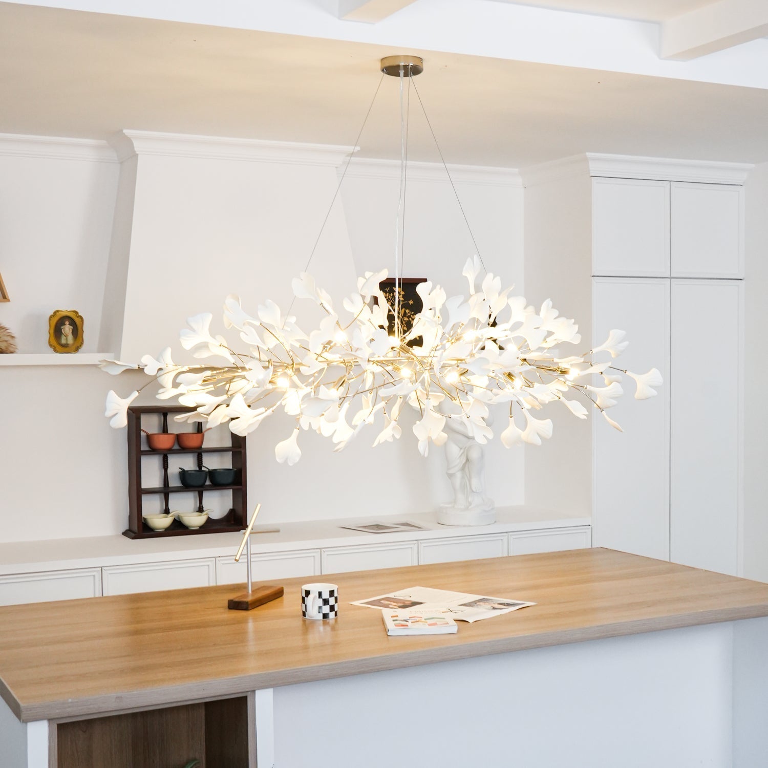 Olivia Lampadario Gingko Stile Art Déco con Foglie Inclinate Verso il Basso