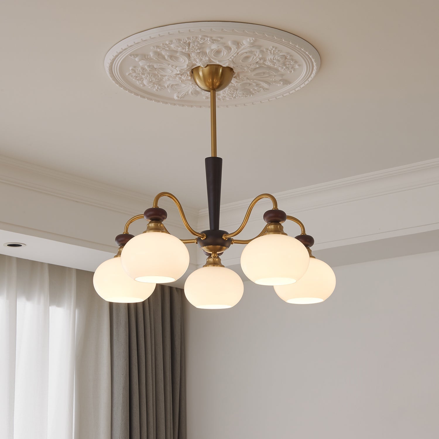 Harmonia Sphere Chandelier - Blowlighting