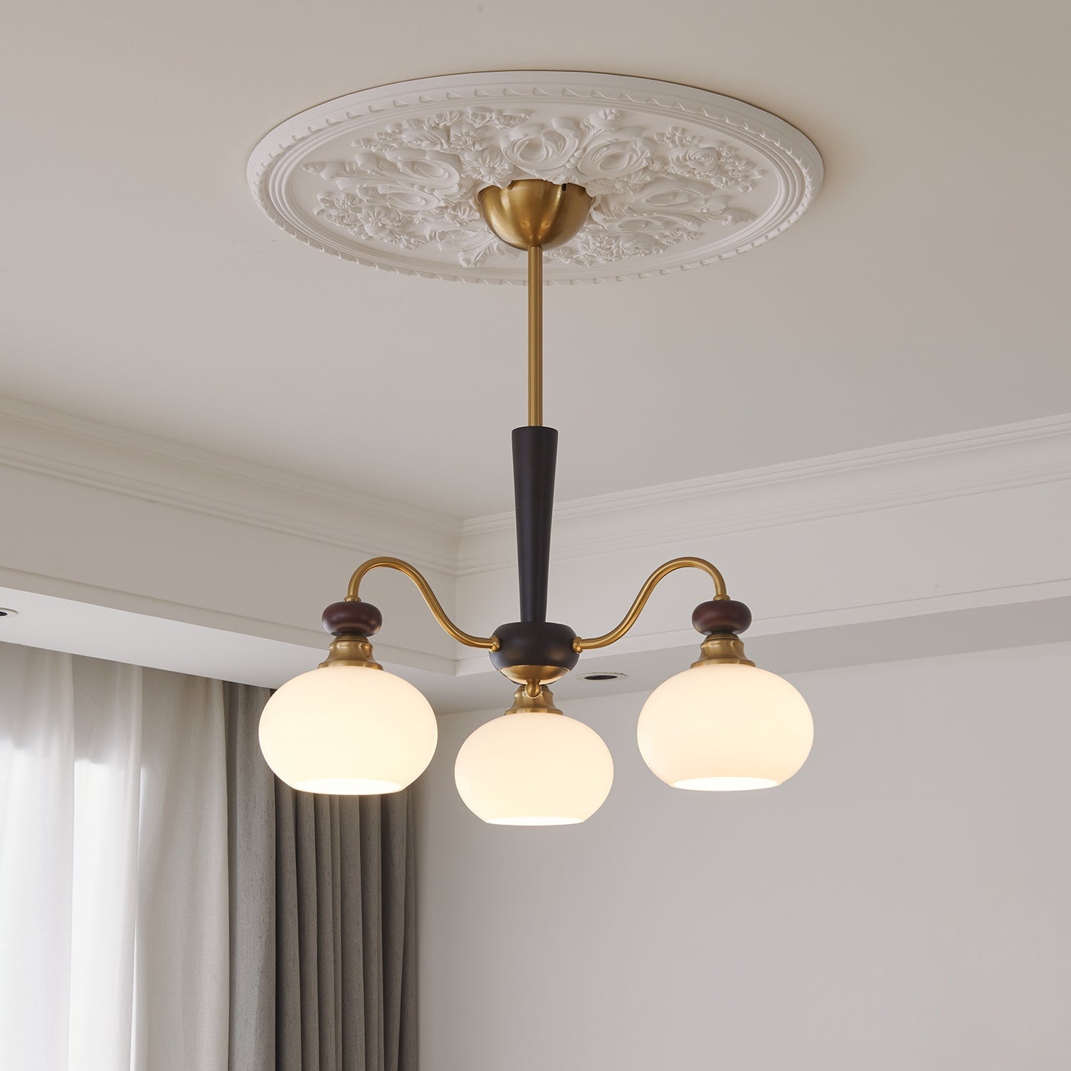 Harmonia Sphere Chandelier - Blowlighting