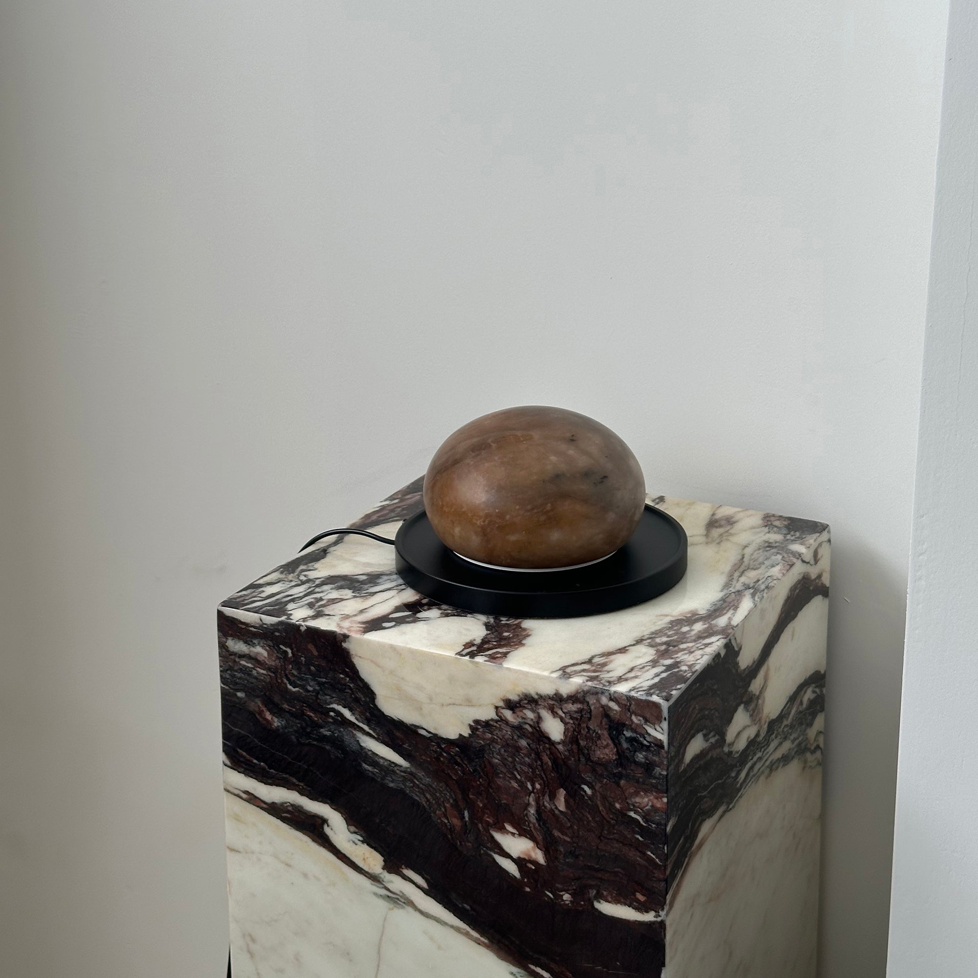 Bolita Alabaster Table Lamp - Lamp Copper