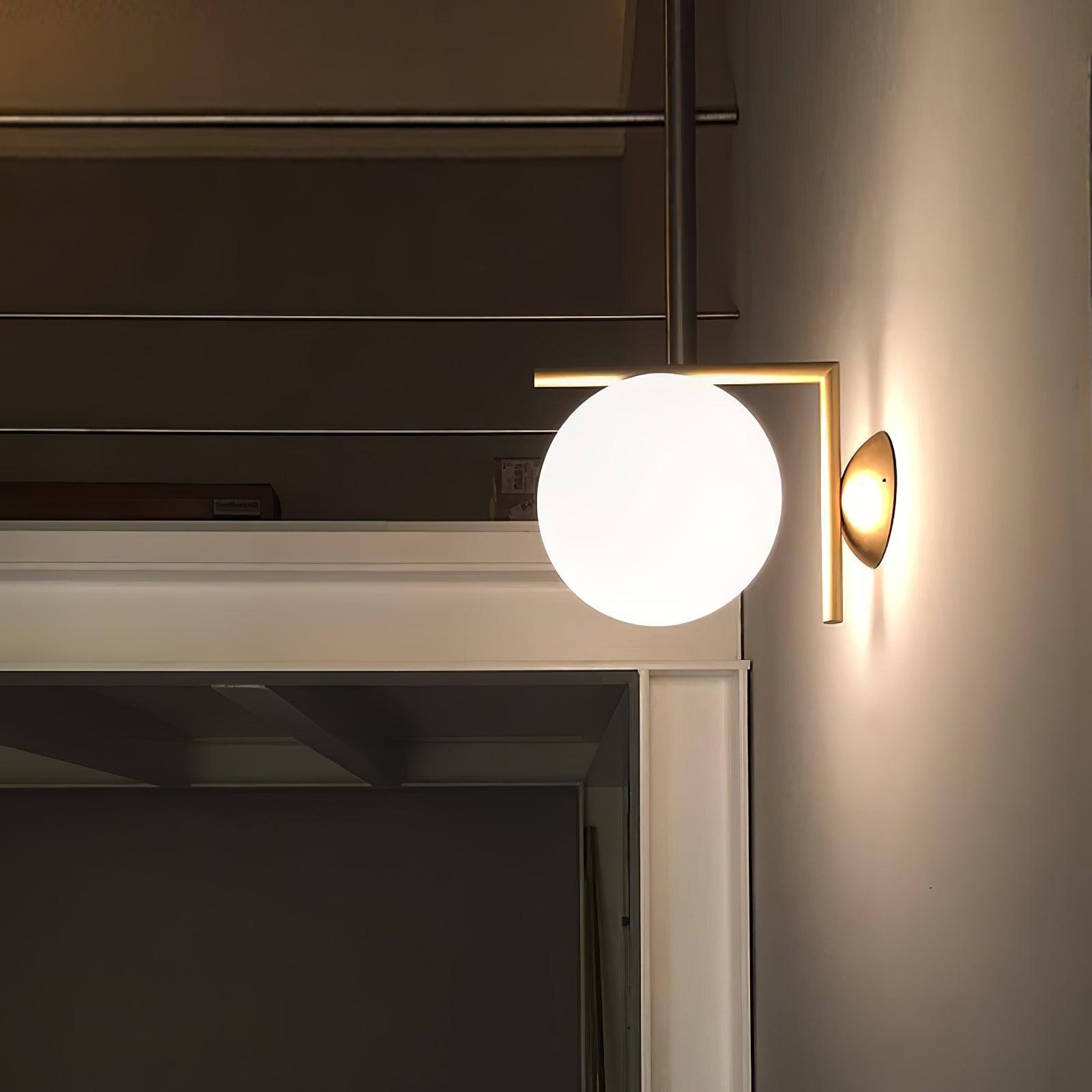Blown Glass Opal Glass Wall Lamp - Blowlighting