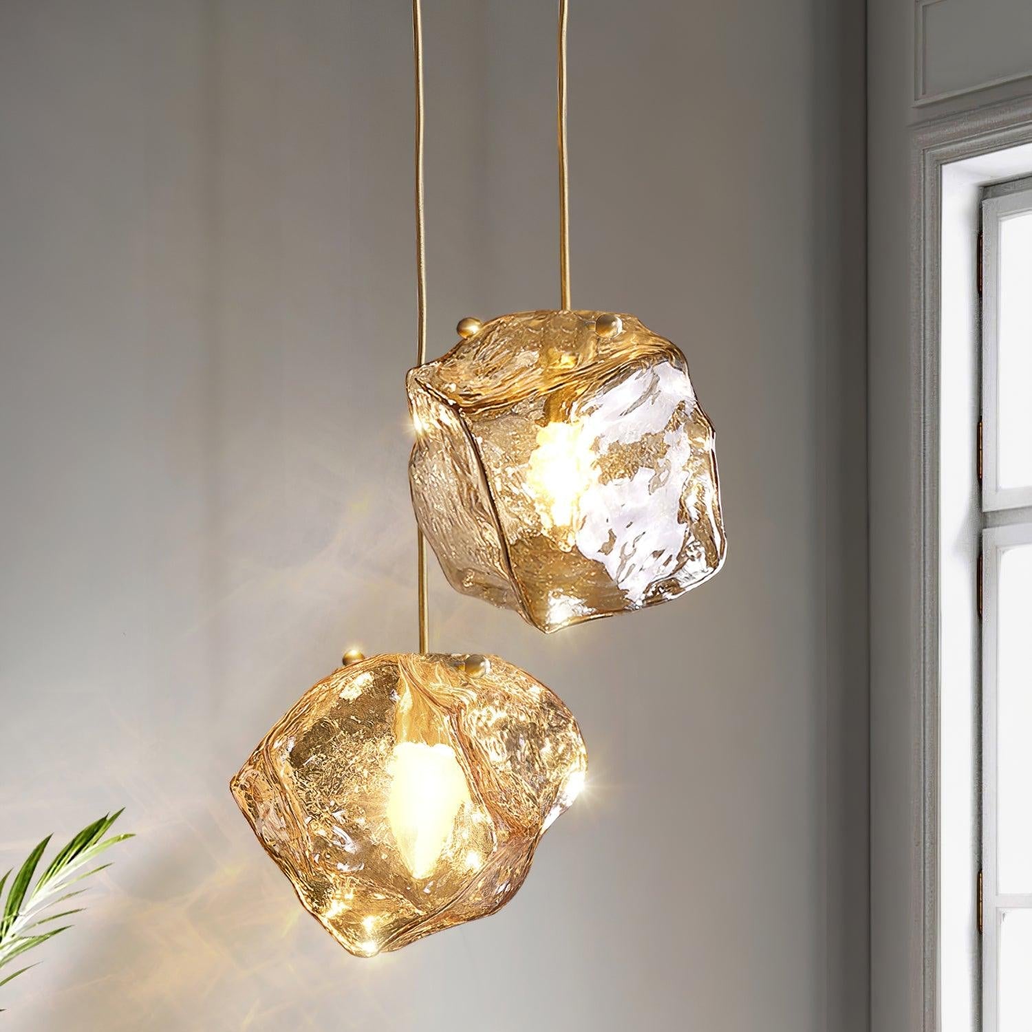 Aria Lampada a Sospensione in Vetro Ghiacciato con Finitura in Ottone