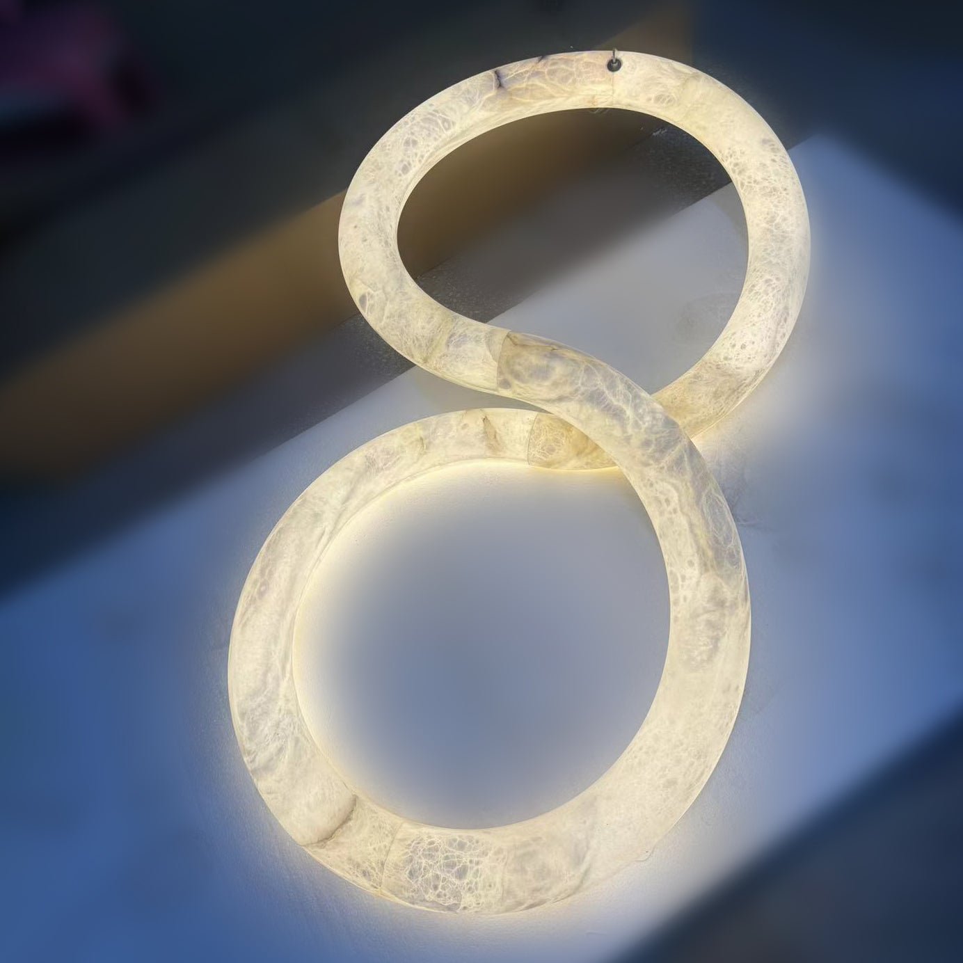 Luste Alabaster Closed-loop Pendant Light Chandelier - Neutralighting