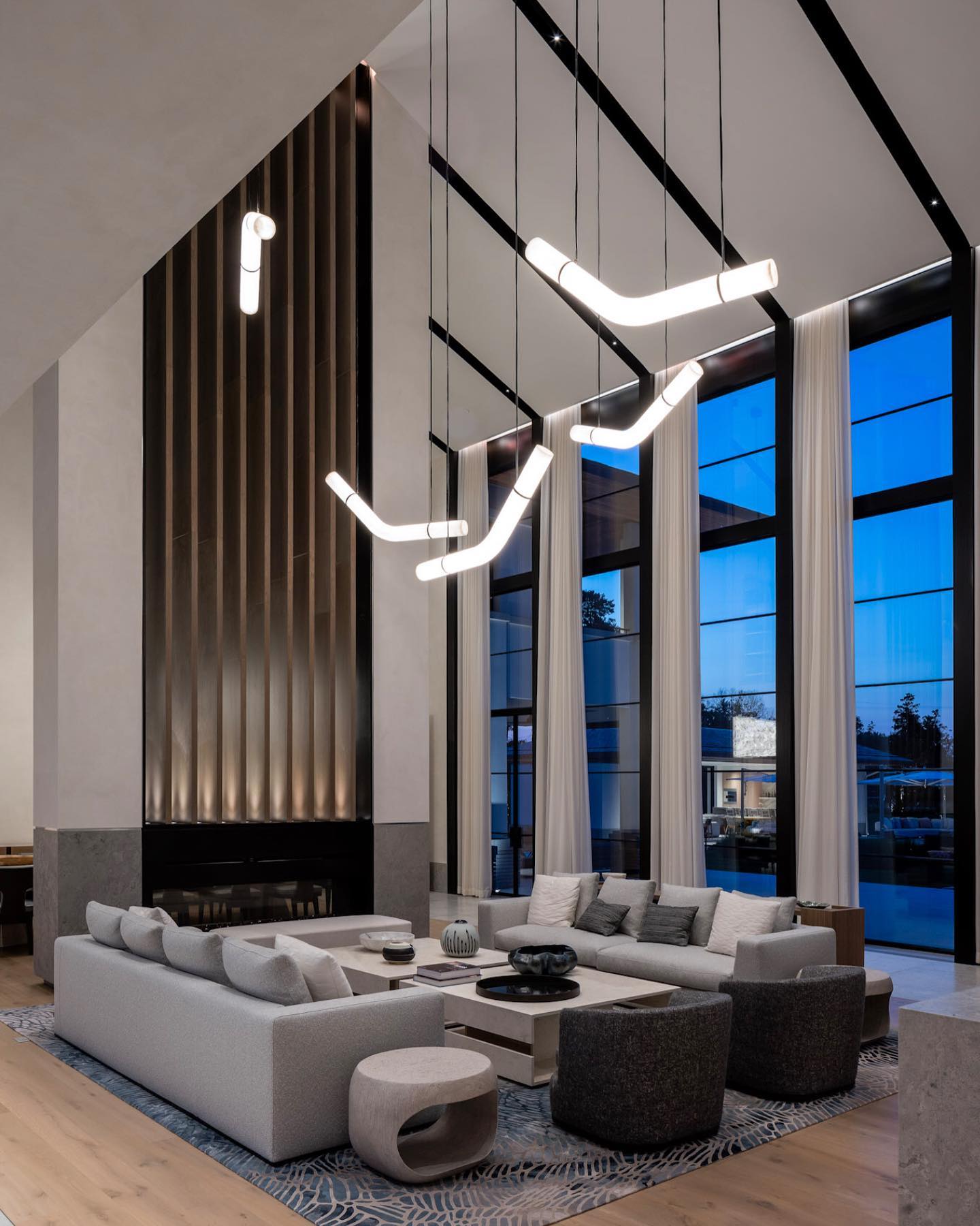 Utalyra Curved Alabaster Pendant Light - Neutralighting
