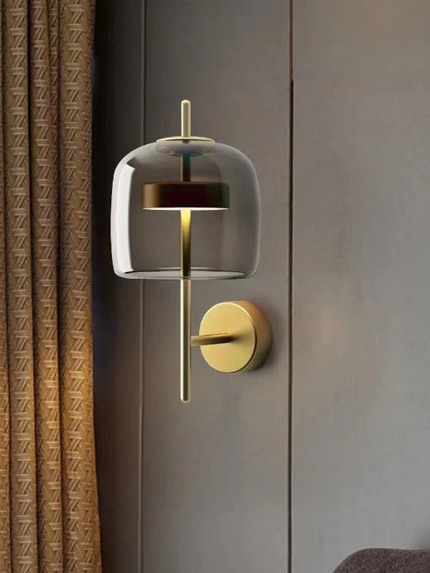 Hourglass Wall Sconce - Blowlighting