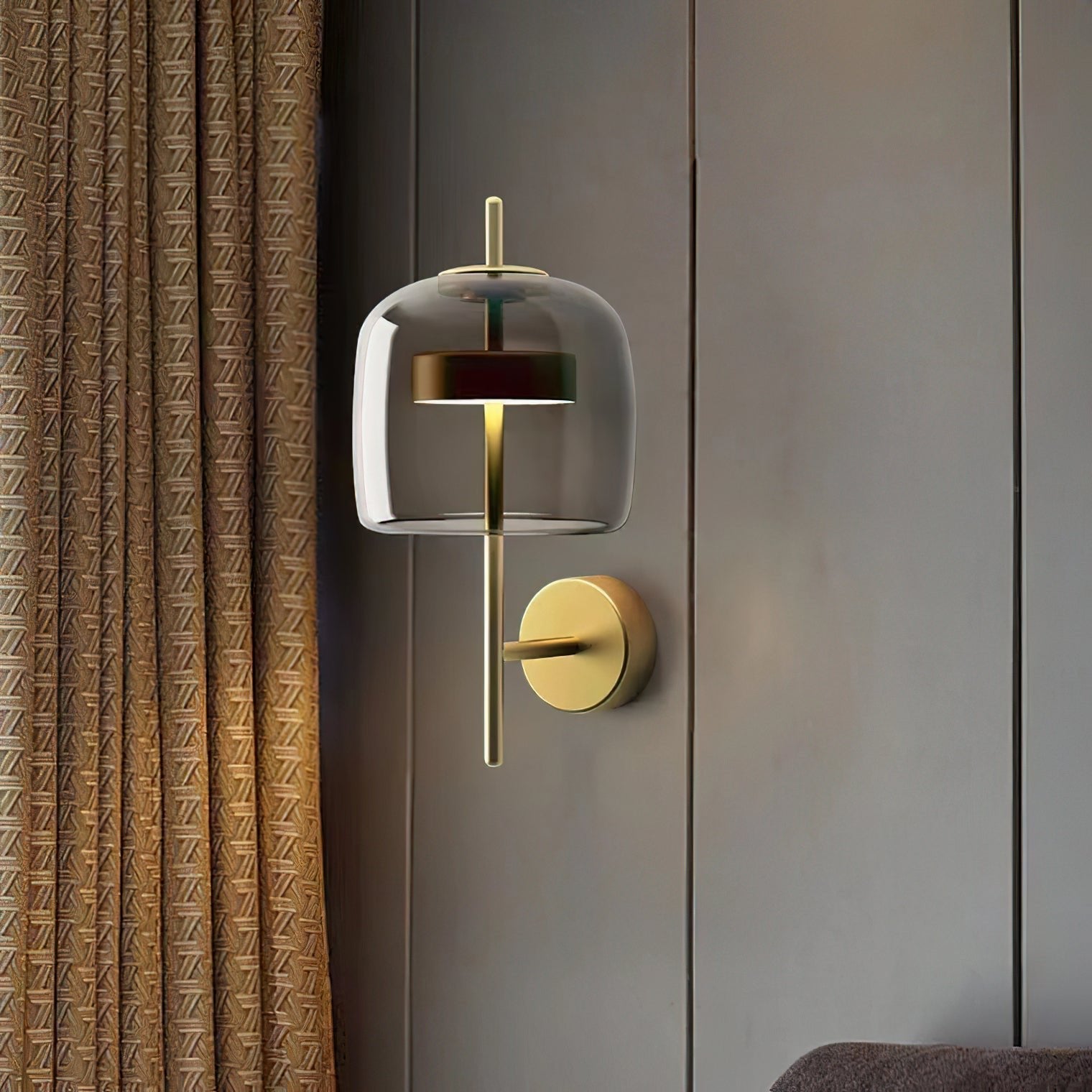 Hourglass Wall Sconce - Blowlighting