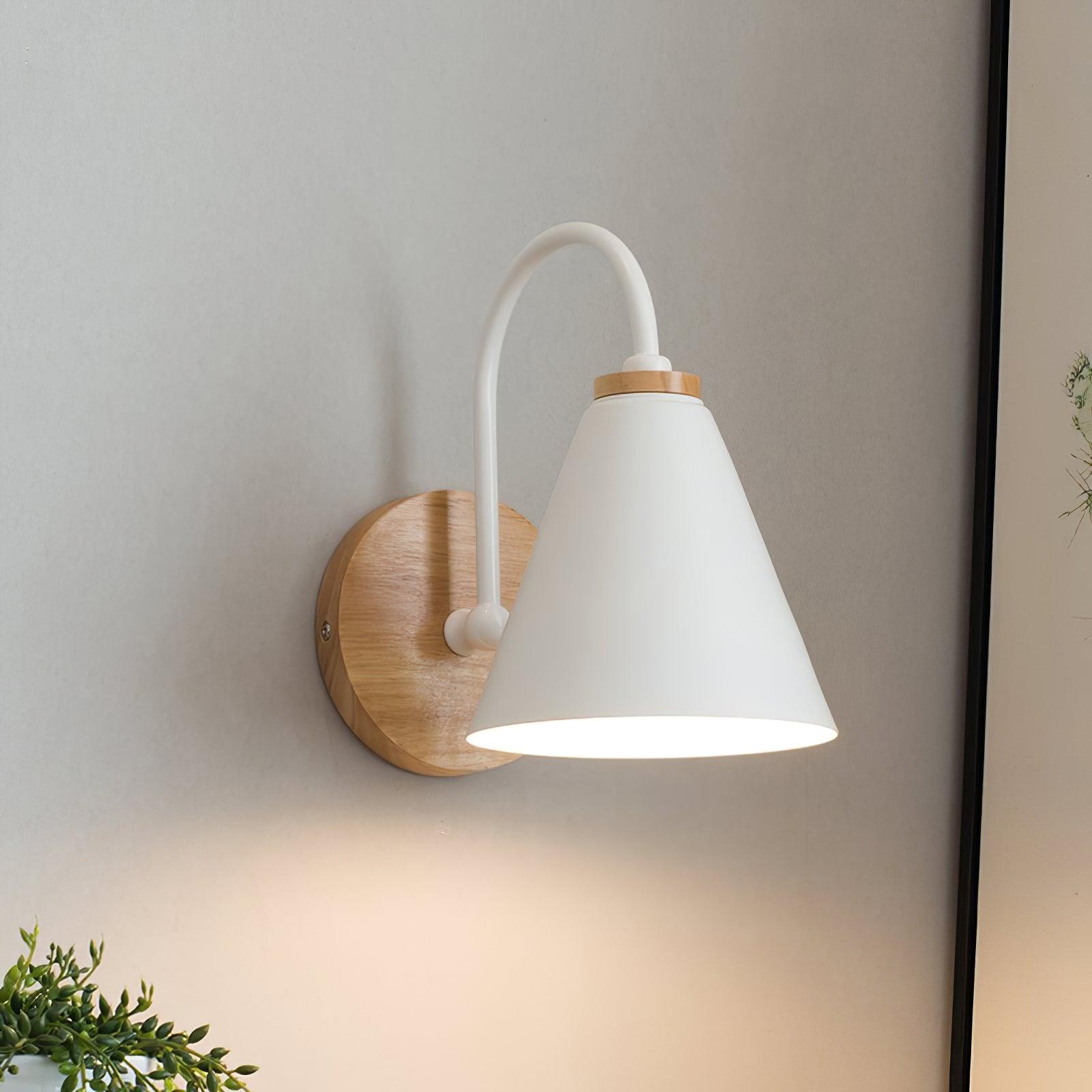 Muto Lampada da Parete in Legno Nordic