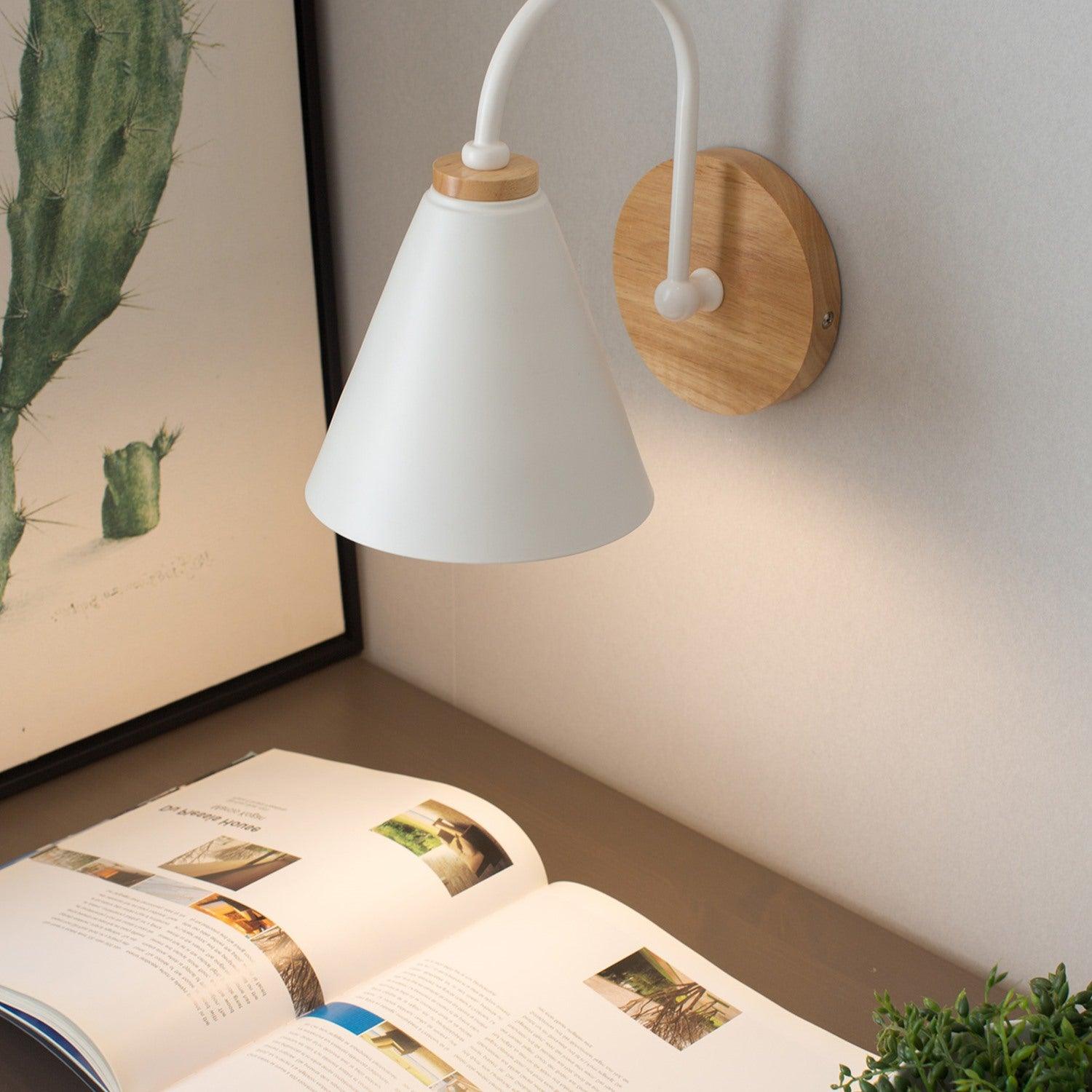 Muto Lampada da Parete in Legno Nordic
