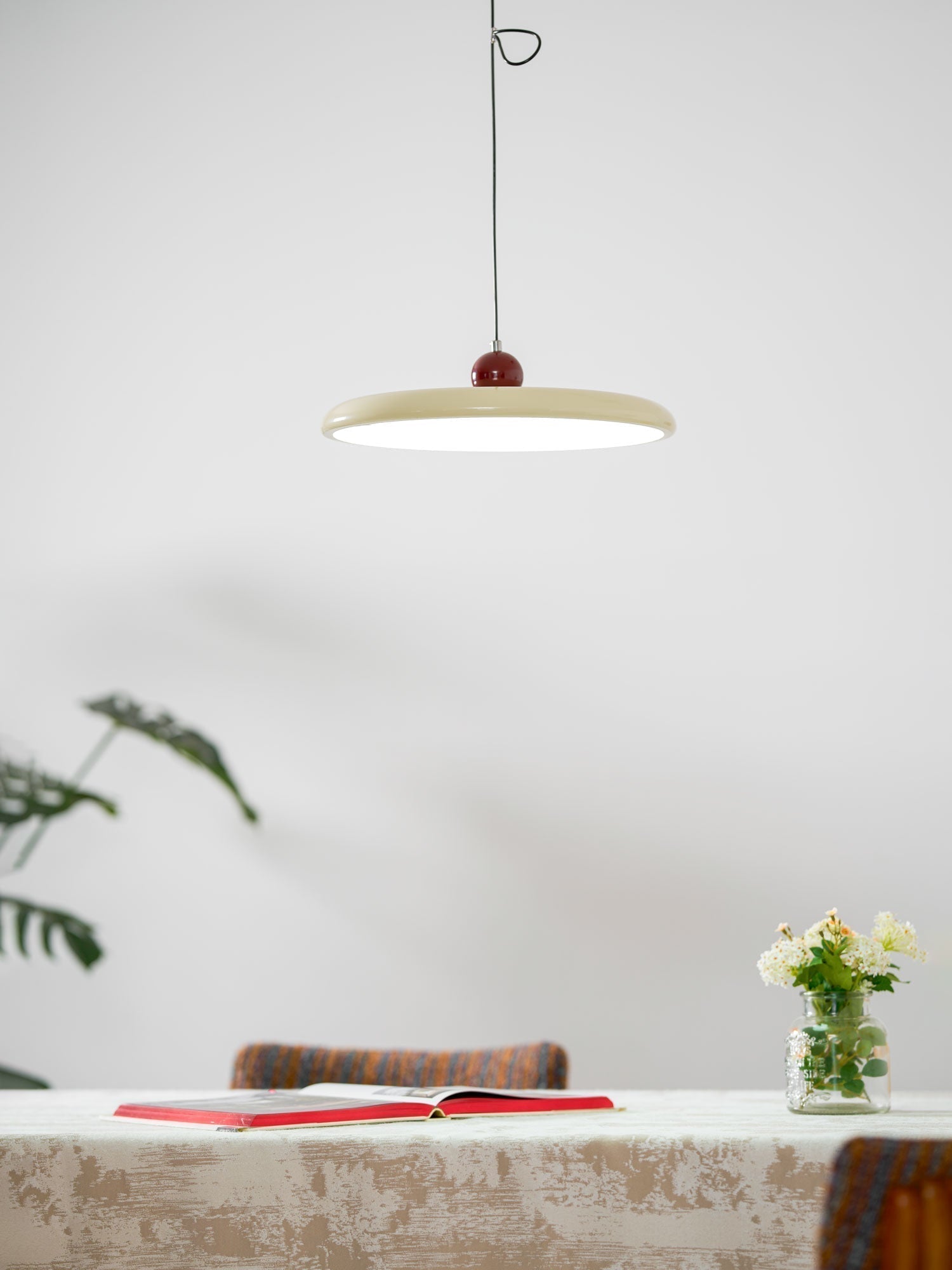 Lola Swing Pendant Lamp - Blowlighting