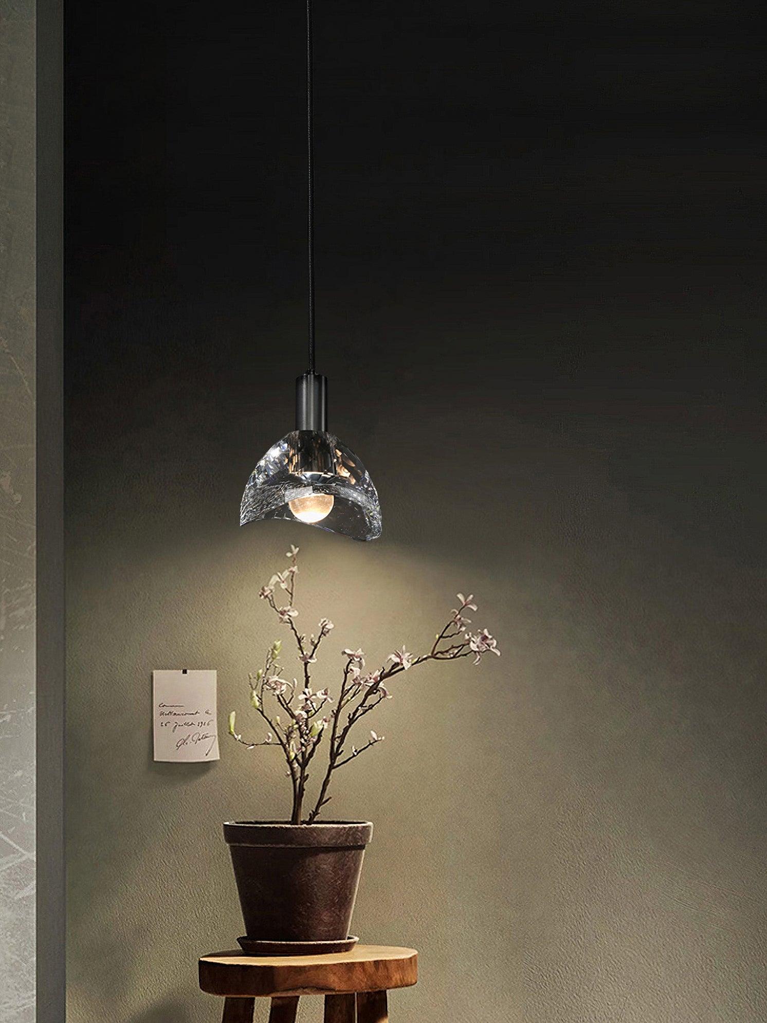 Latham Glass Pendant Lamp - Blowlighting