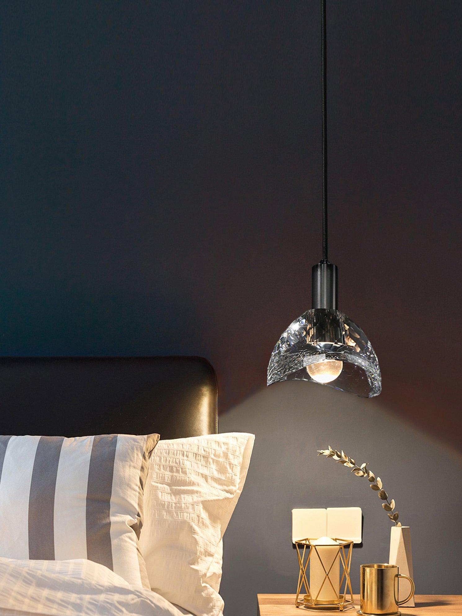 Latham Glass Pendant Lamp - Blowlighting