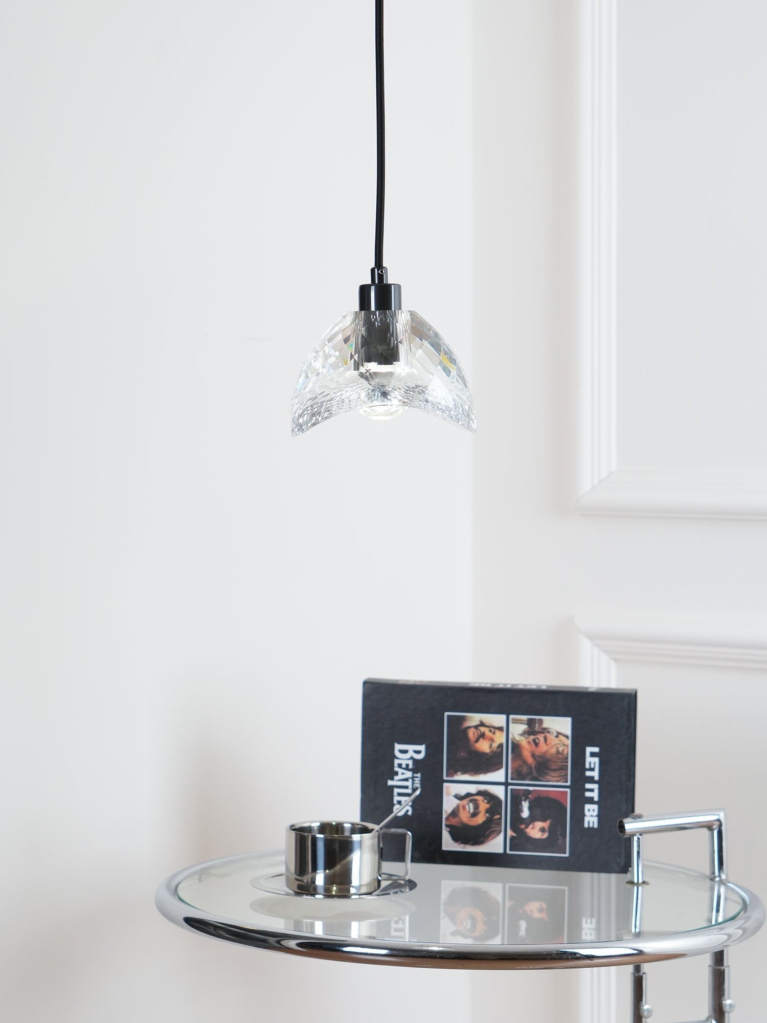 Latham Glass Pendant Lamp - Blowlighting