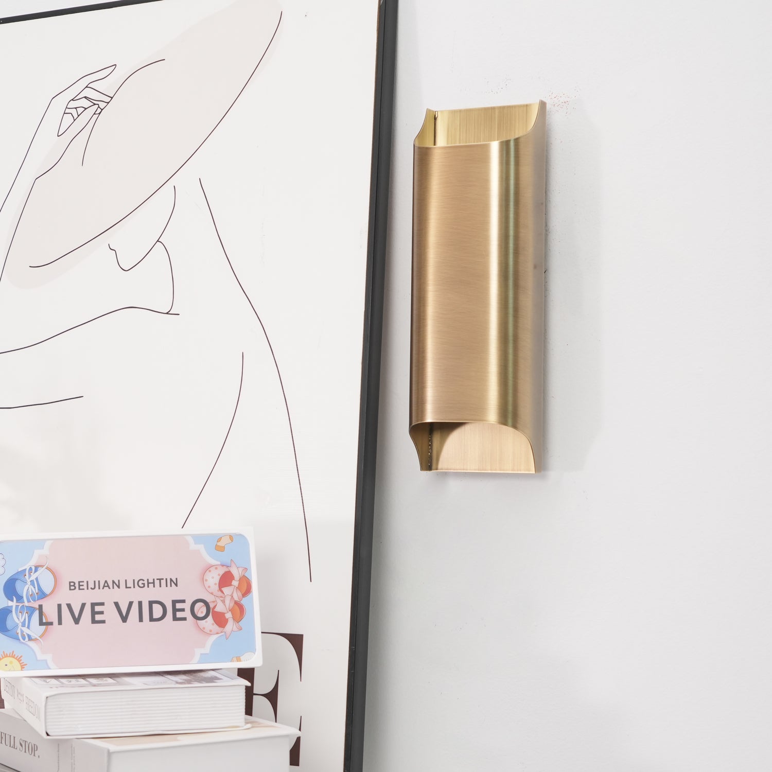 Leclerc Brass Wall Lamp - Blowlighting