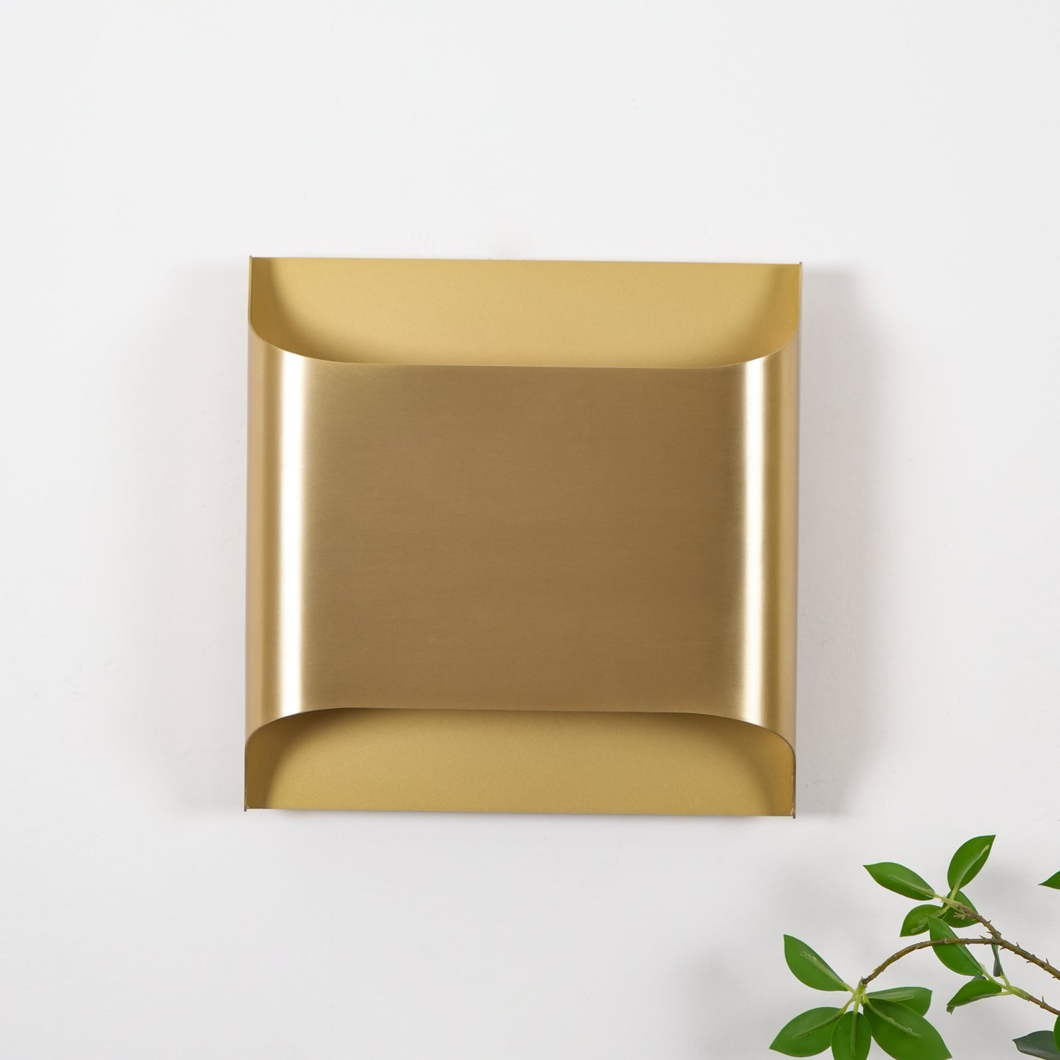 Leclerc Brass Wall Lamp - Blowlighting