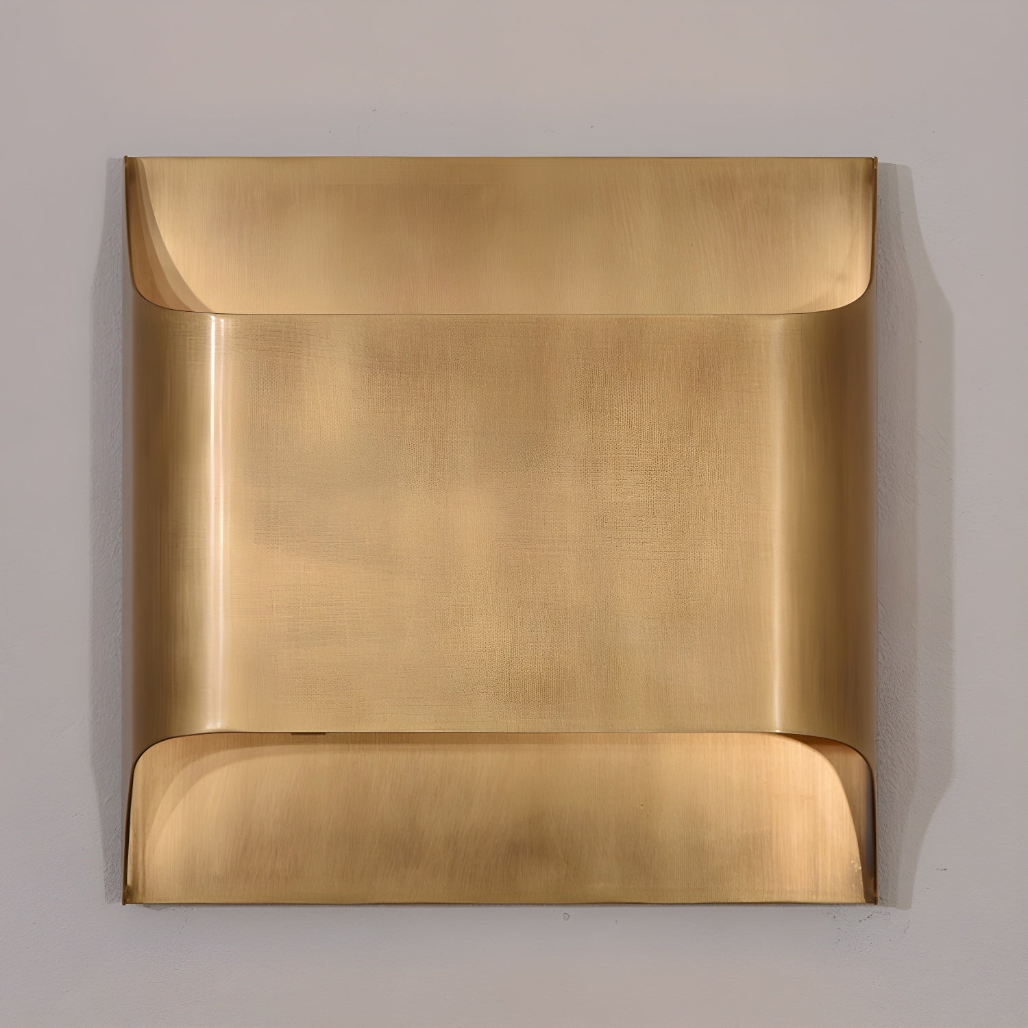 Leclerc Brass Wall Lamp - Blowlighting