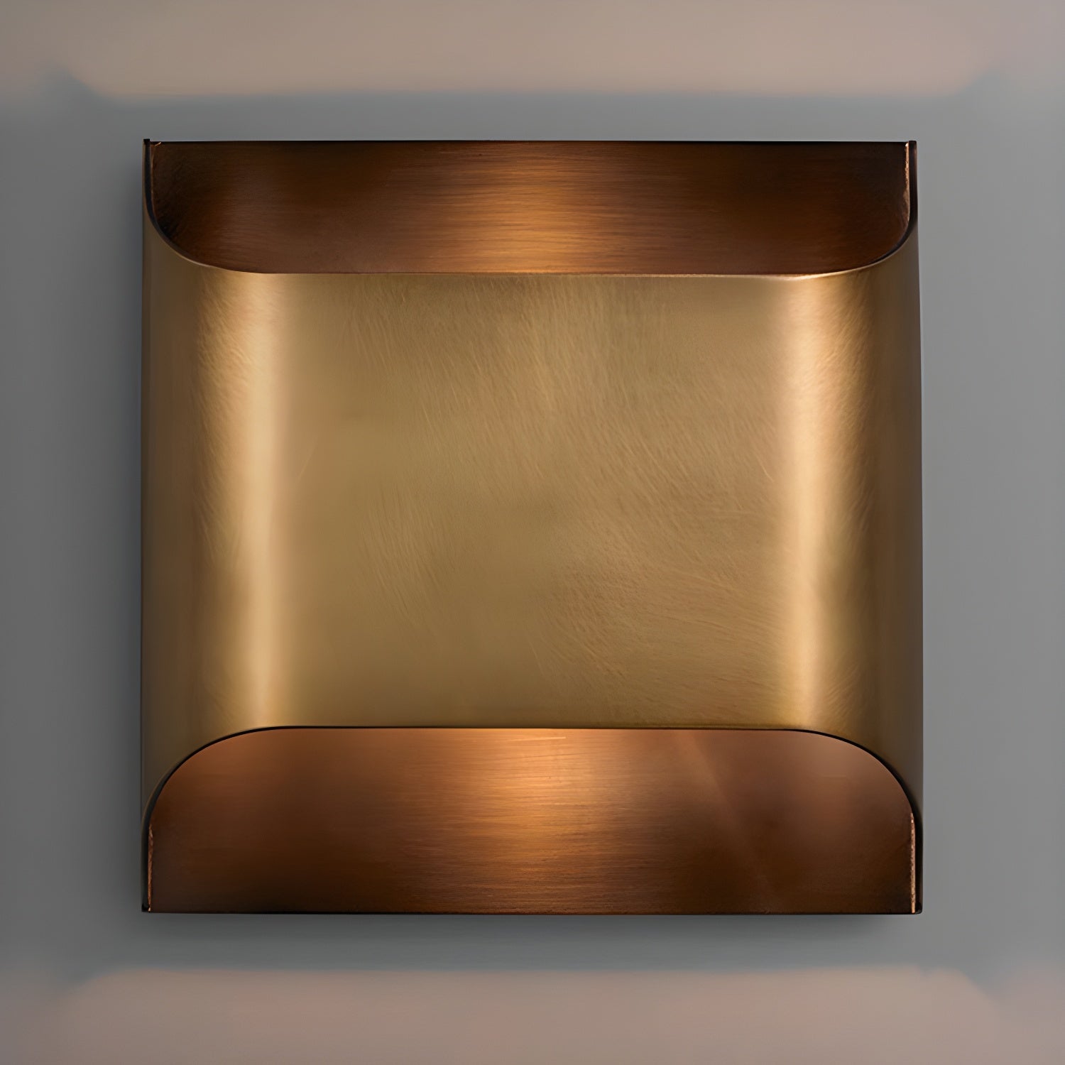 Leclerc Brass Wall Lamp - Blowlighting