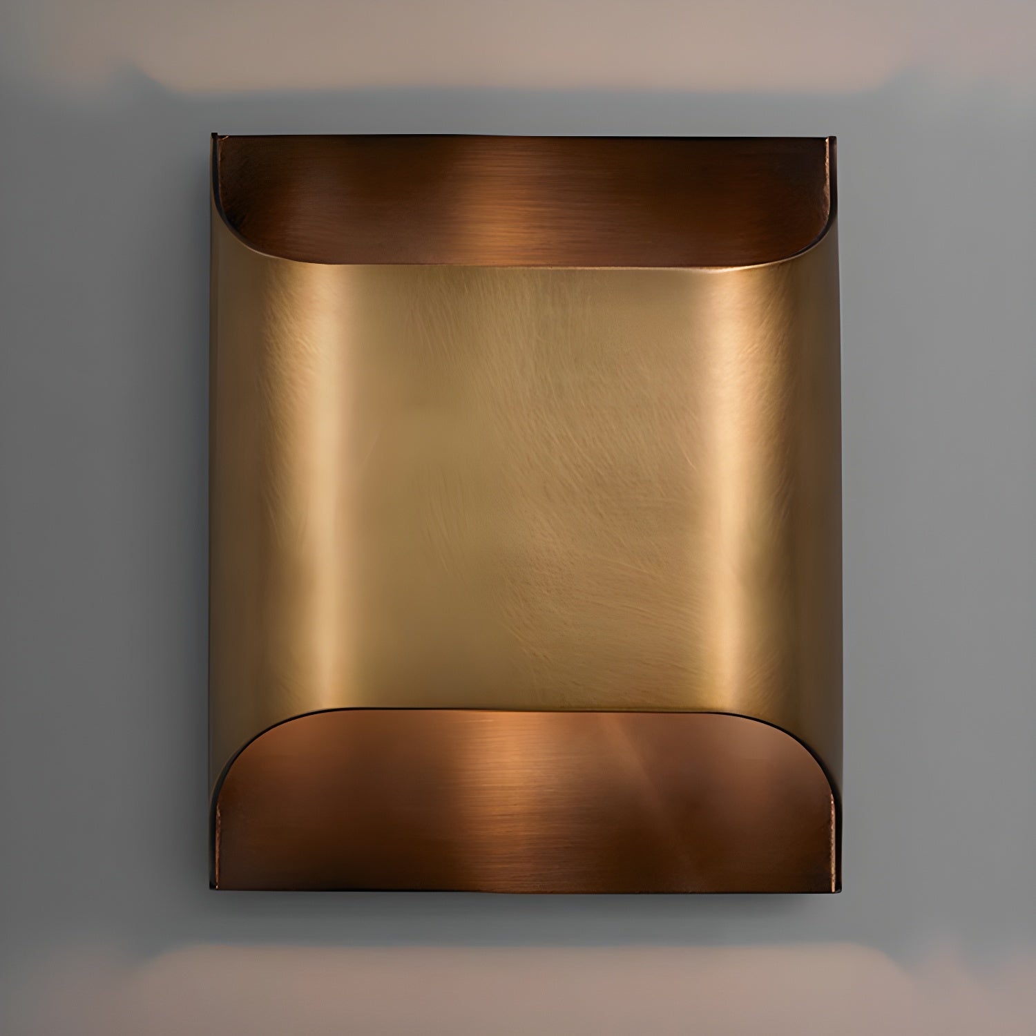 Leclerc Brass Wall Lamp - Blowlighting