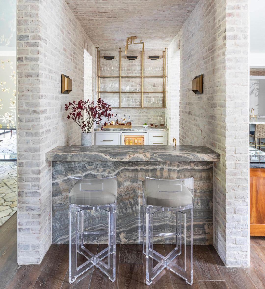 Leclerc Brass Wall Lamp - Blowlighting