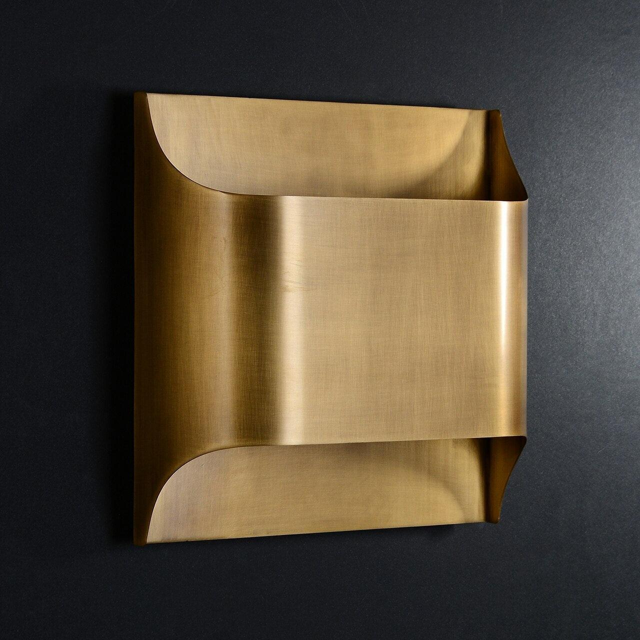 Leclerc Brass Wall Lamp - Blowlighting