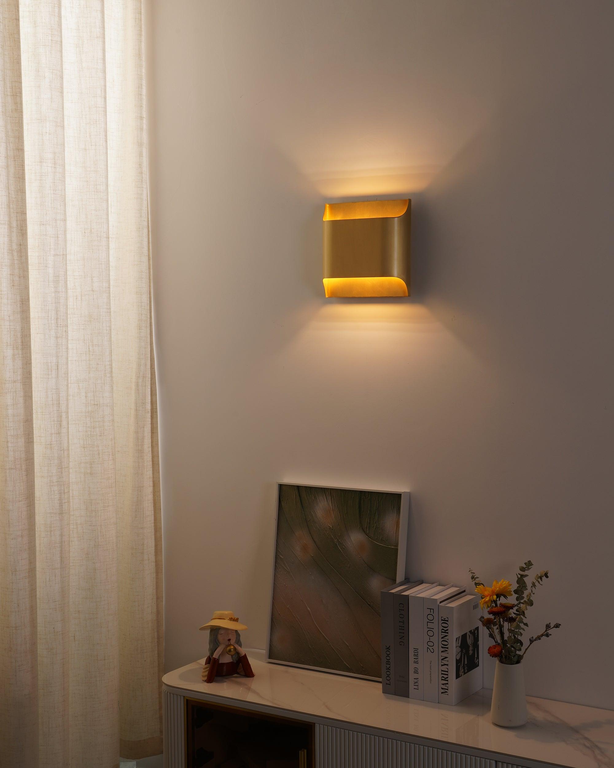 Leclerc Brass Wall Lamp - Blowlighting