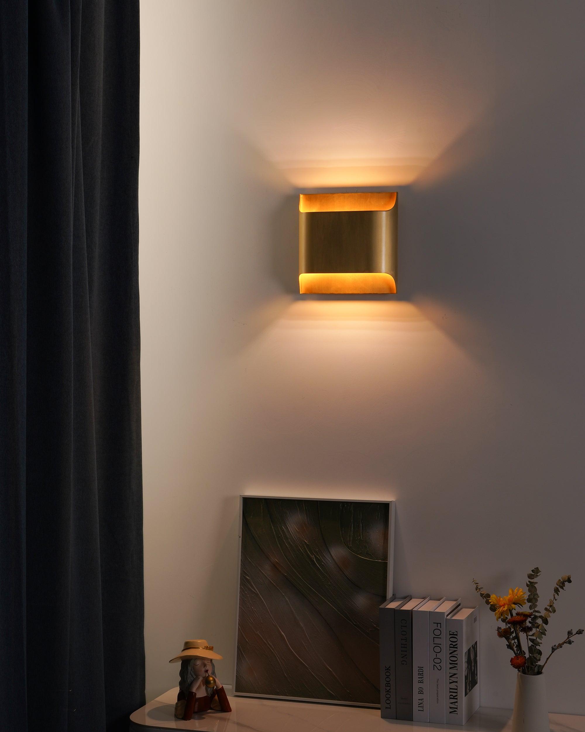 Leclerc Brass Wall Lamp - Blowlighting
