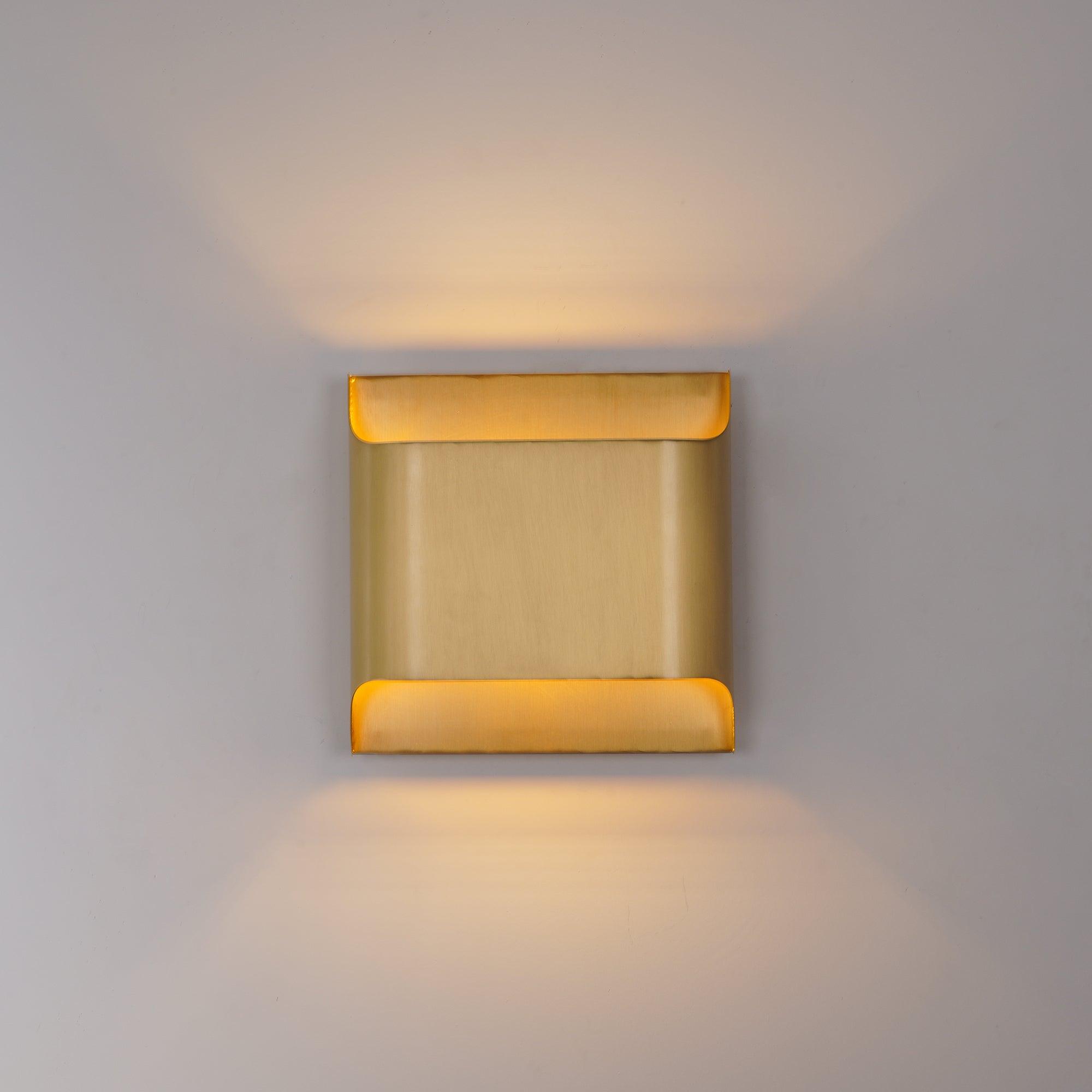 Leclerc Brass Wall Lamp - Blowlighting