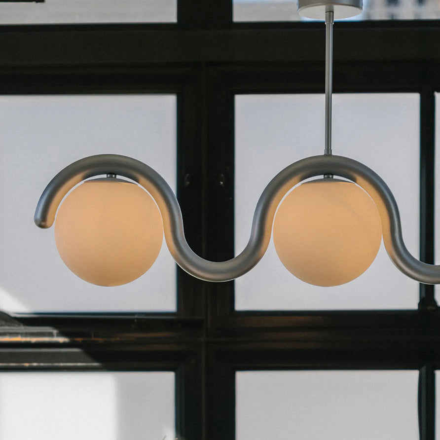 Aria Lampadario Lineare Rosso e Argento