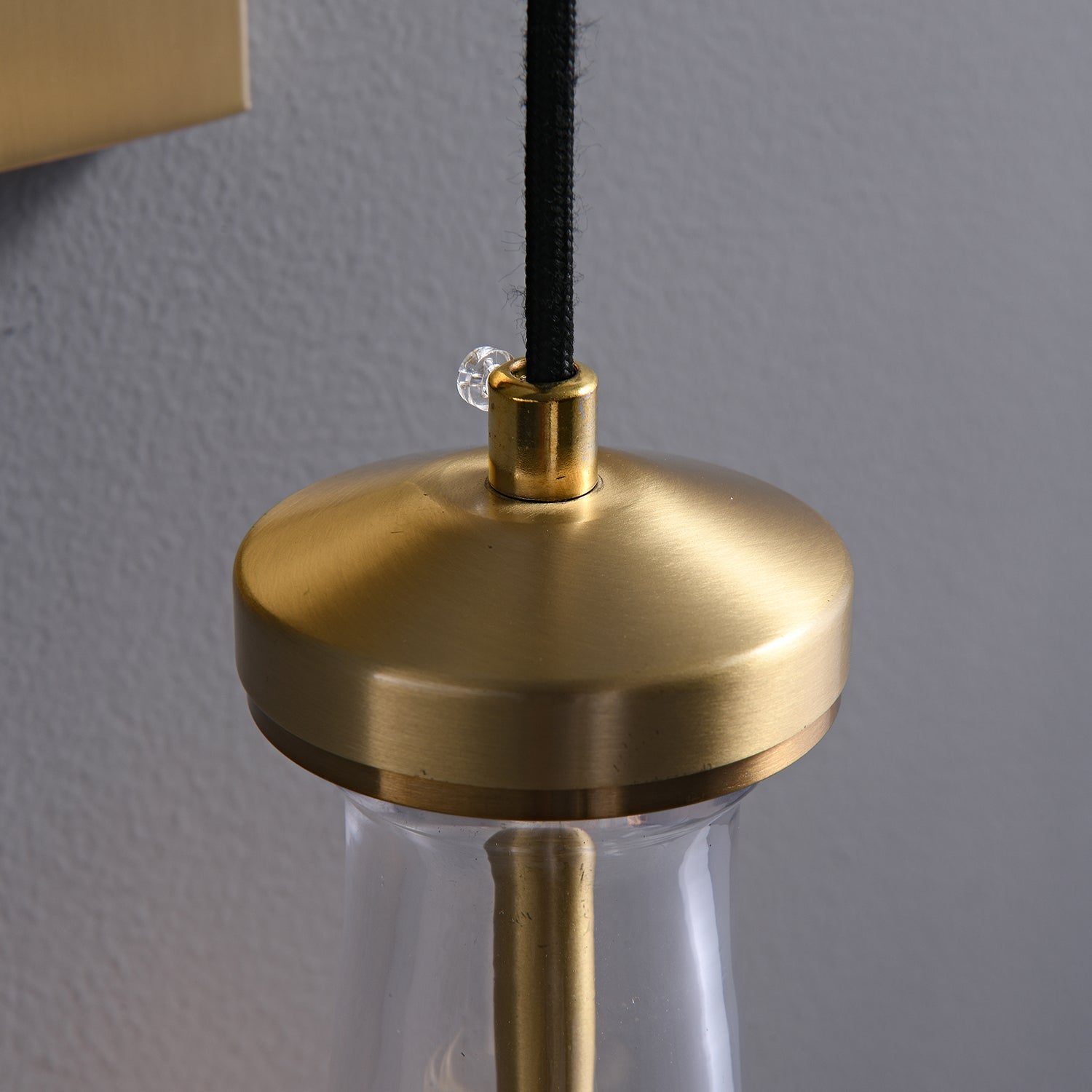 Leontine Glass Wall Lamp - Blowlighting