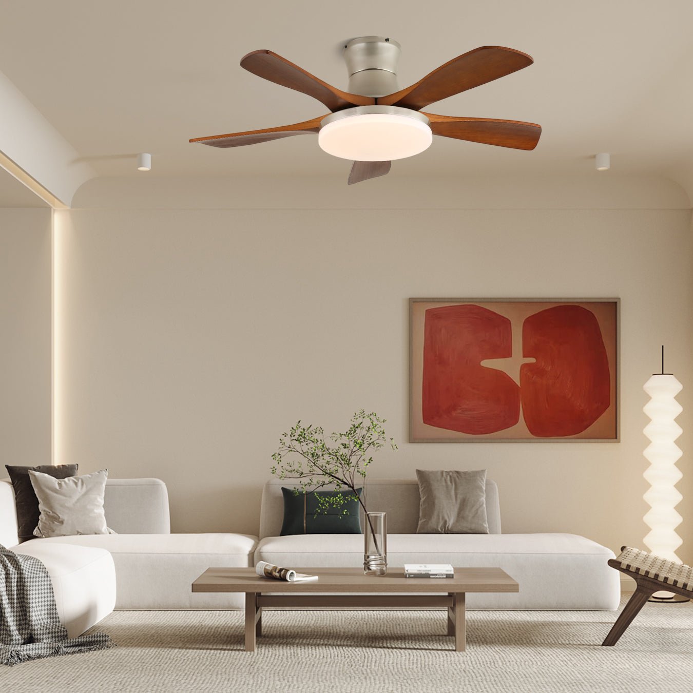 Ventilatore da soffitto Brevo con luce visto dal basso, che evidenzia il paralume in acrilico e la sorgente luminosa LED integrata.