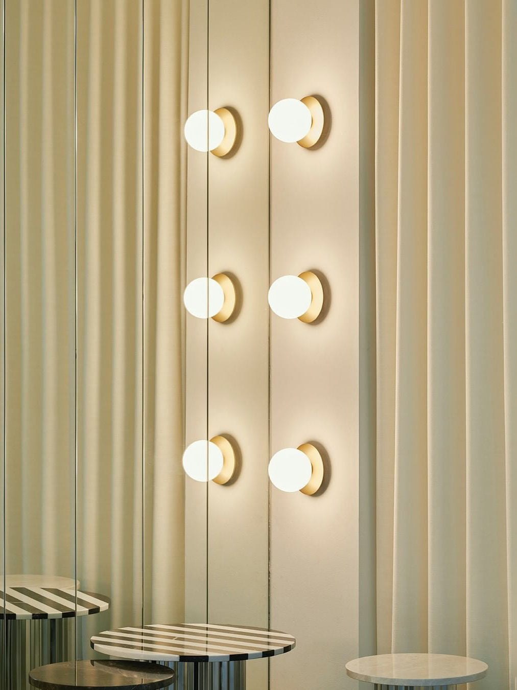 Lunara Wall Lamp - Blowlighting