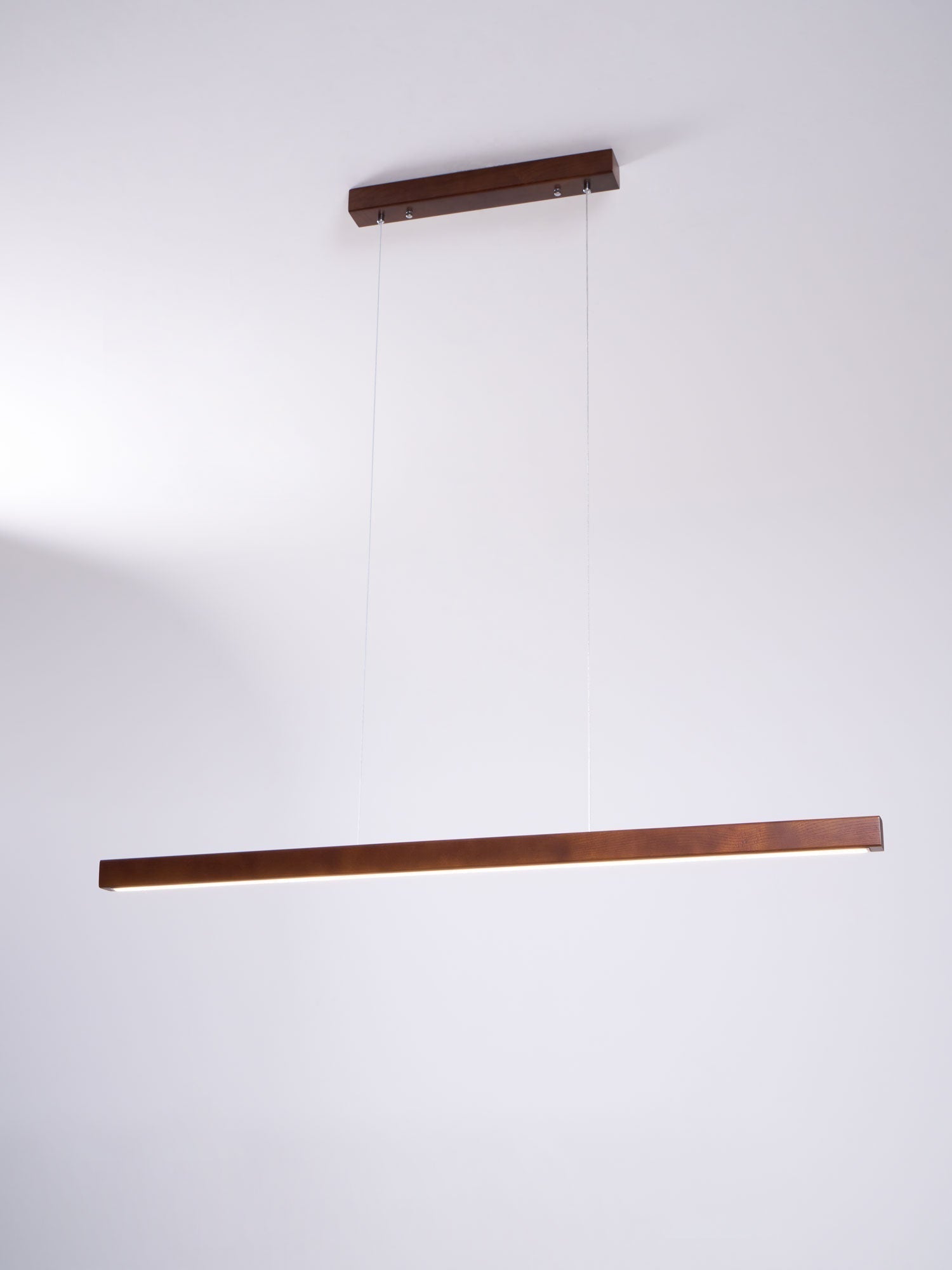 Linear Wooden Pendant Light - Blowlighting