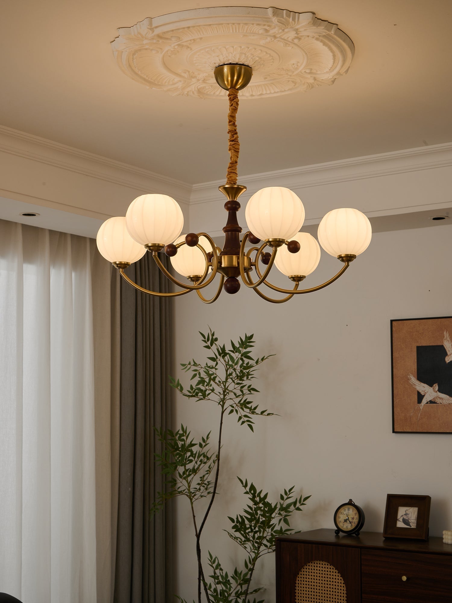 Livia Chandelier - Blowlighting