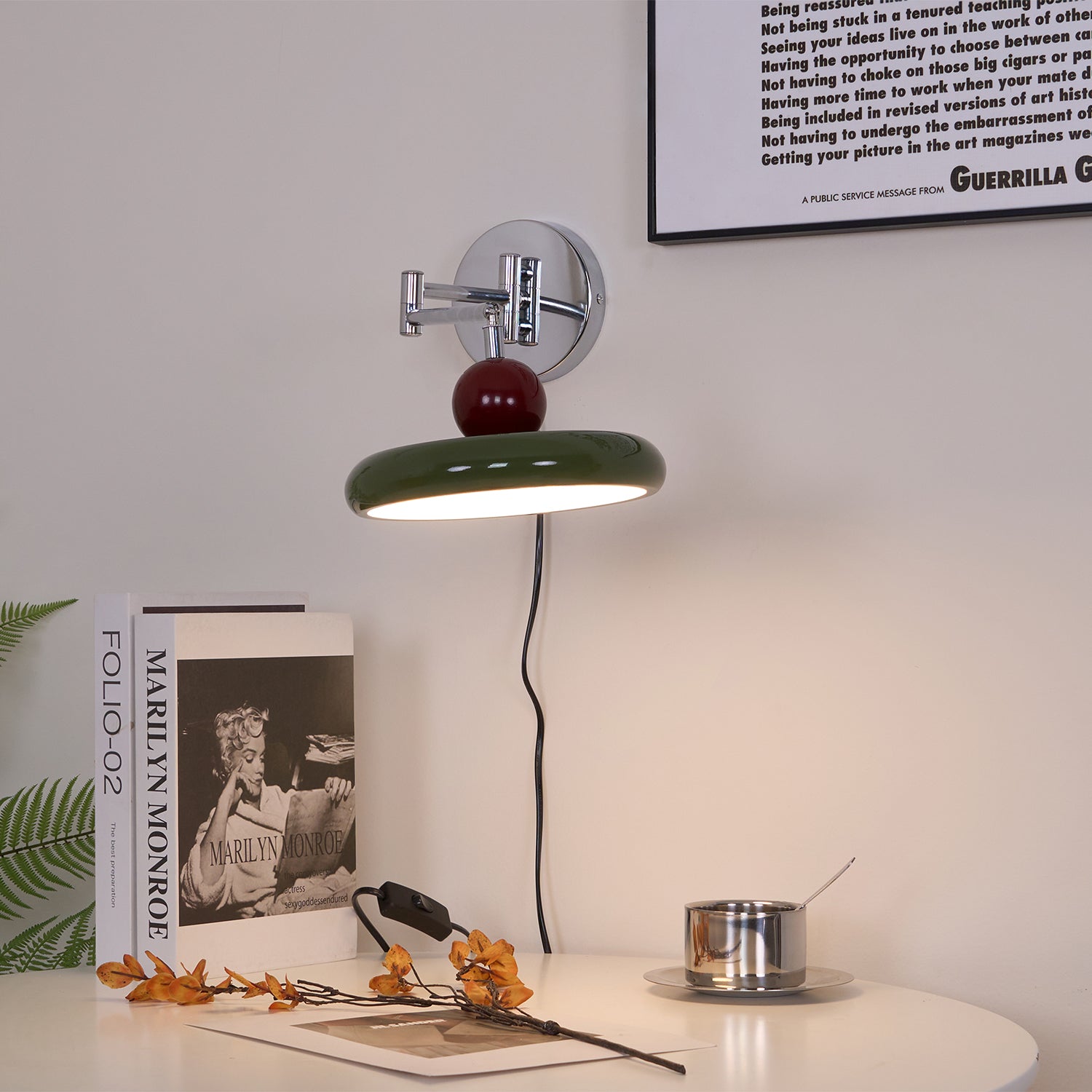 Aria Lampada da Parete con Spina Verde/Beige