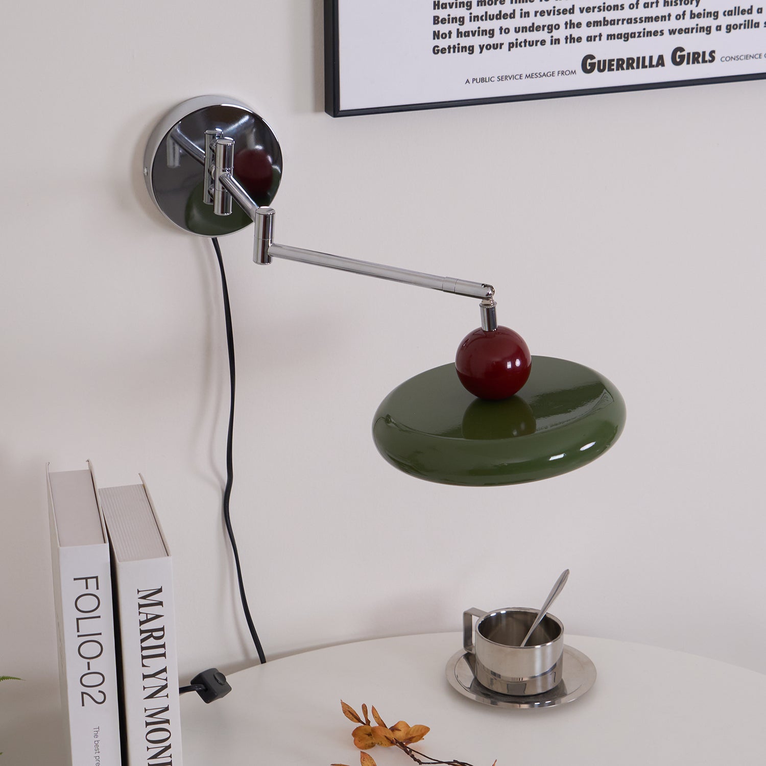 Aria Lampada da Parete con Spina Verde/Beige